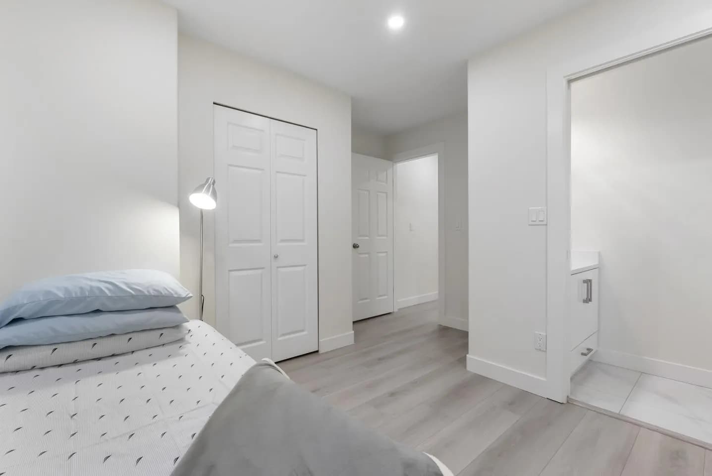 8034 166 Street, Surrey, BC V4N 0H1 — image 22