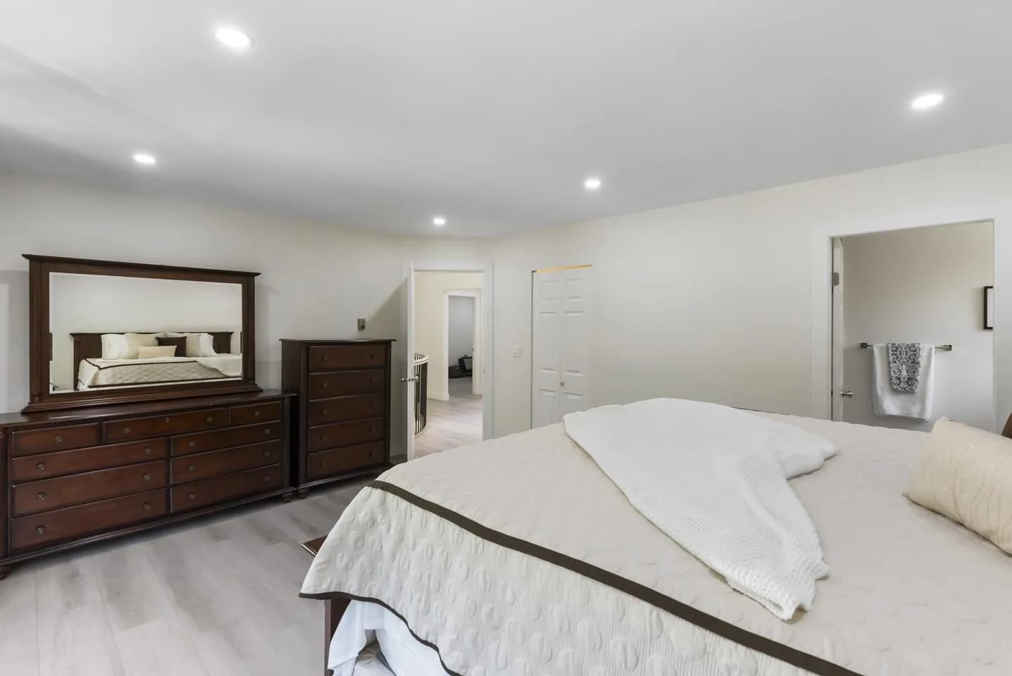 8034 166 Street, Surrey, BC V4N 0H1 — image 19