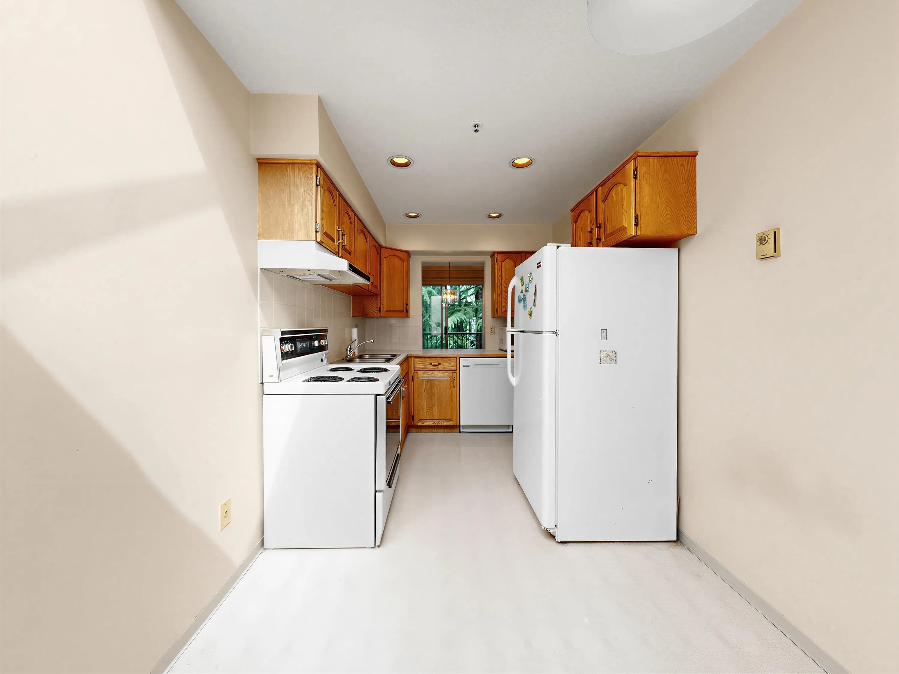 10 7110 Barnet Road, Burnaby, BC V5A 4S3 — image 9