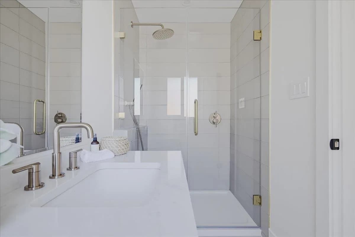 21819 Dover Road, Maple Ridge, BC V2X 7V6 — image 16