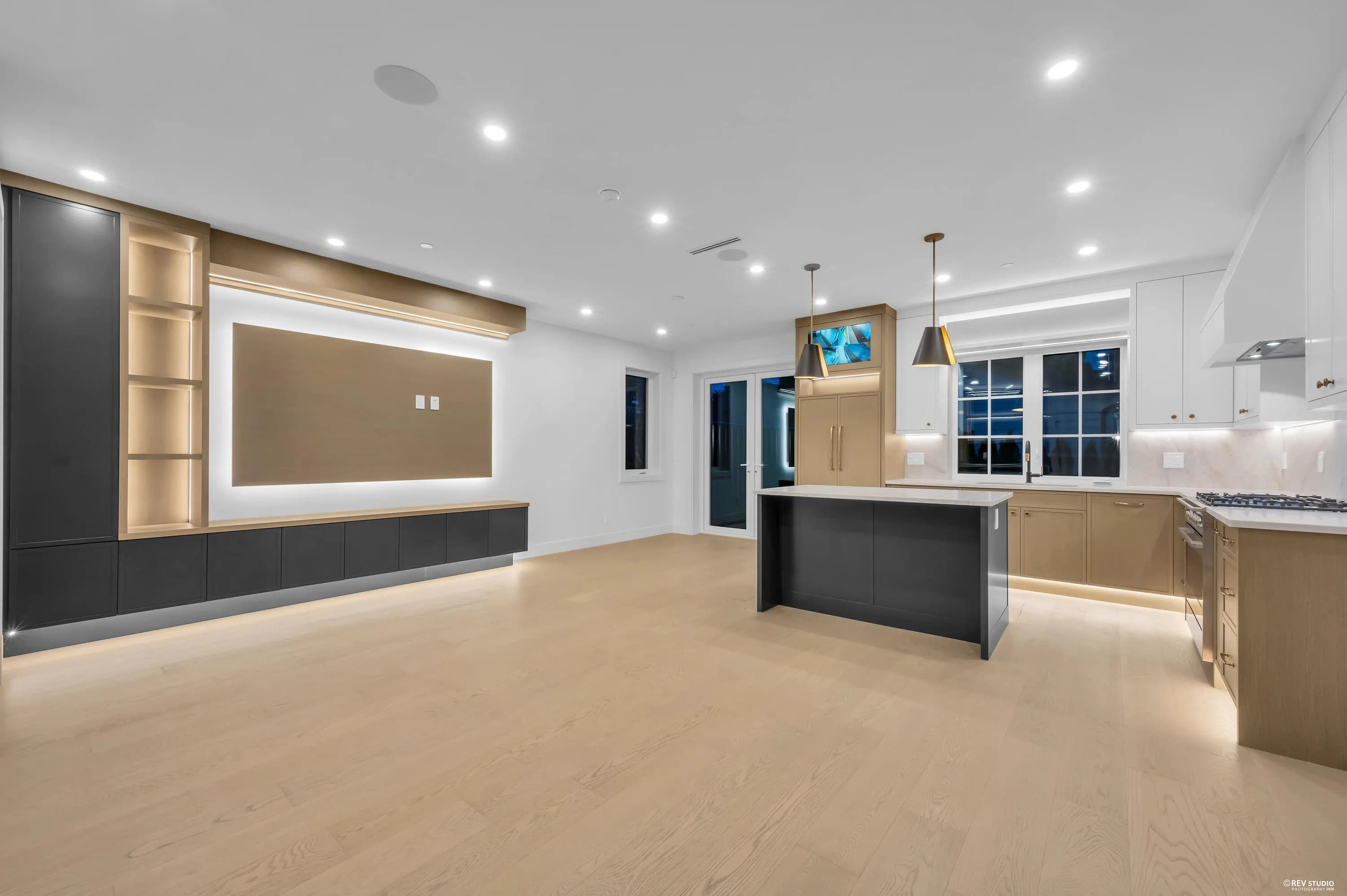 2 5150 Spencer Street, Vancouver, BC V5R 4A3 — image 1