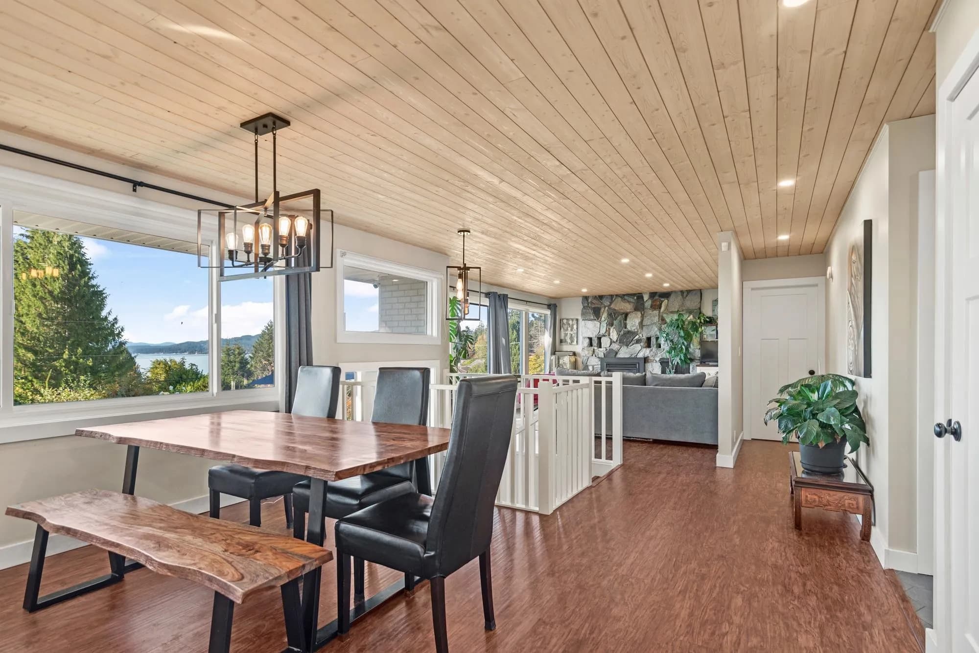 4770 Laurel Avenue, Sechelt, BC V7Z 0B4 — image 9