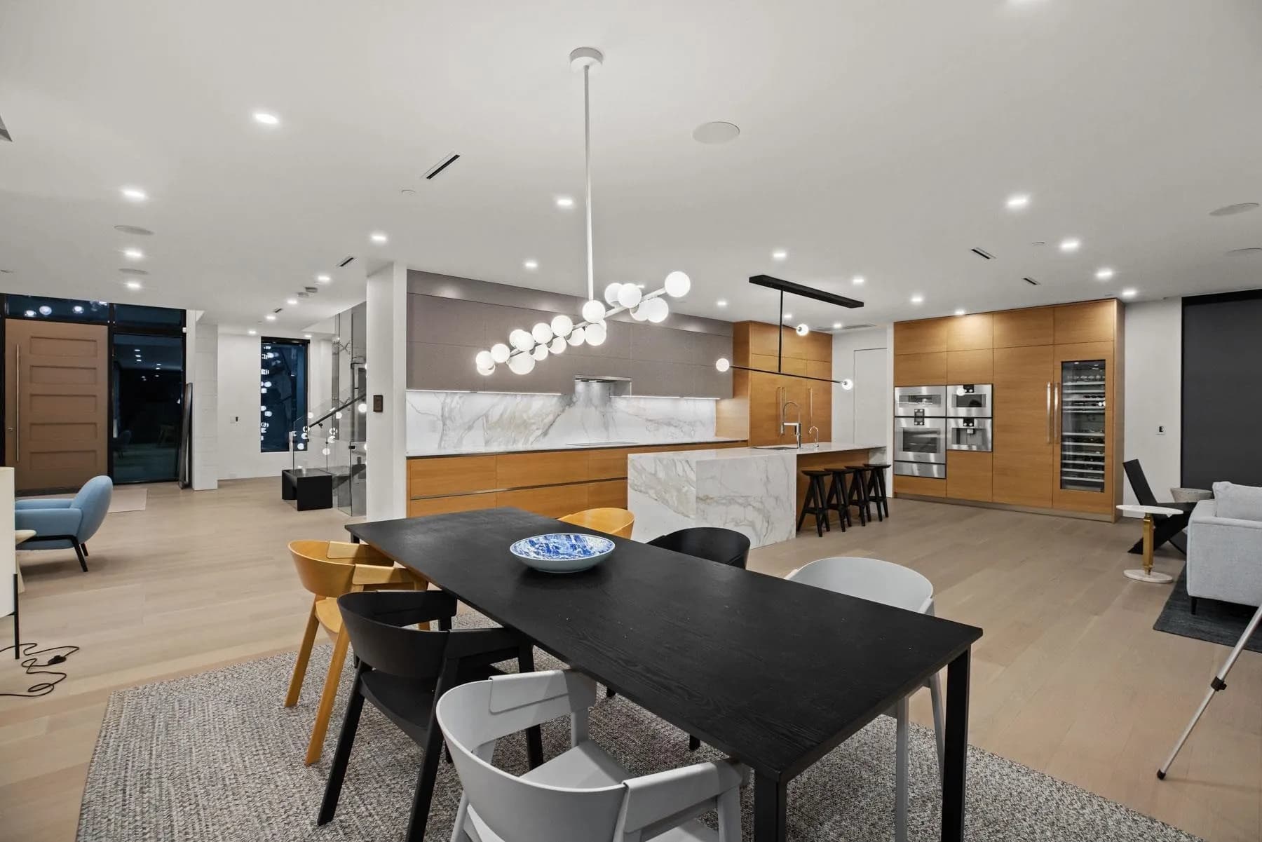 1027 Millstream Road, West Vancouver, BC V7S 2C6 — image 8