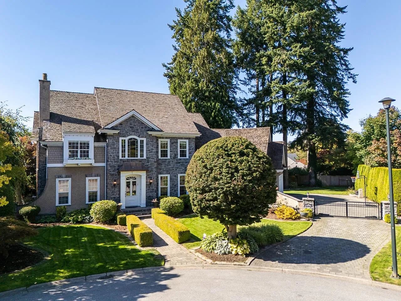 13761 22a Avenue, Surrey, BC V4A 9V8 — image 2