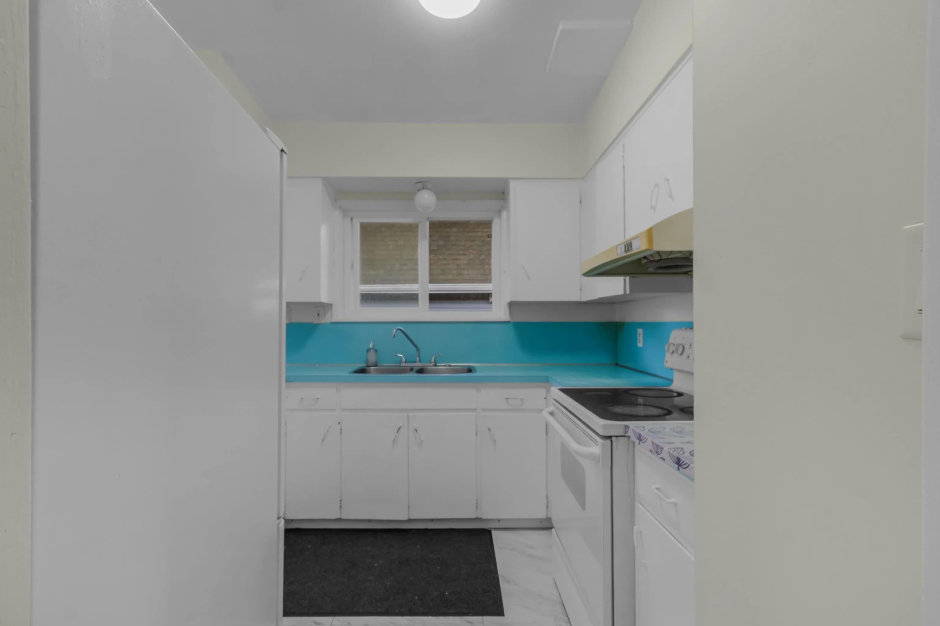 9387 140 Street, Surrey, BC V3V 5Z3 — image 17