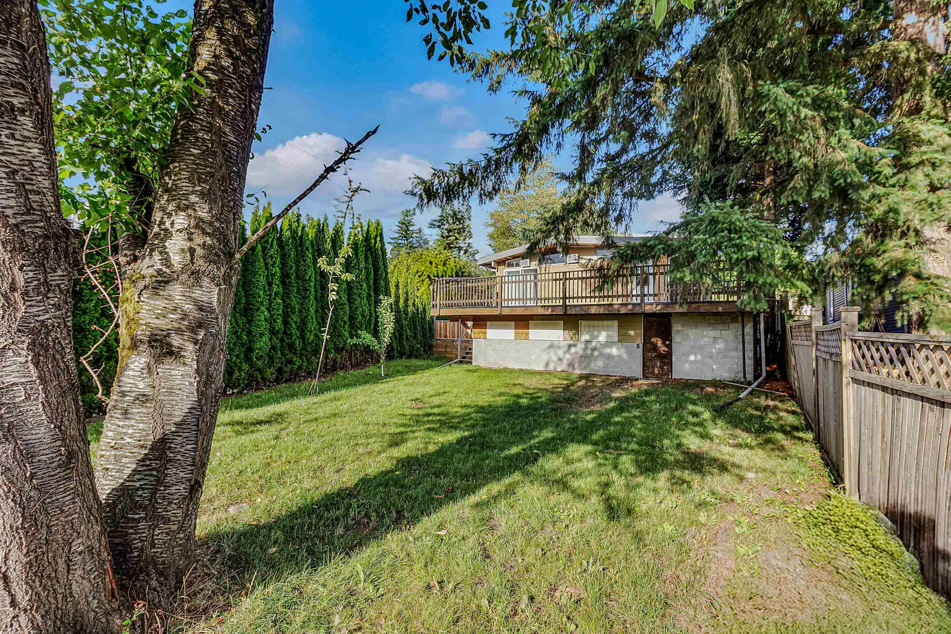 9387 140 Street, Surrey, BC V3V 5Z3 — image 11