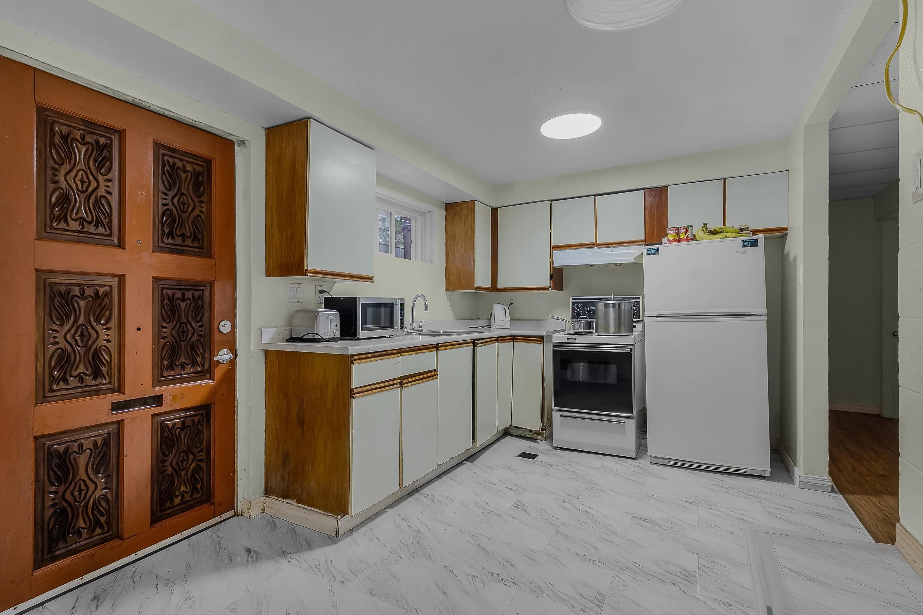9387 140 Street, Surrey, BC V3V 5Z3 — image 36