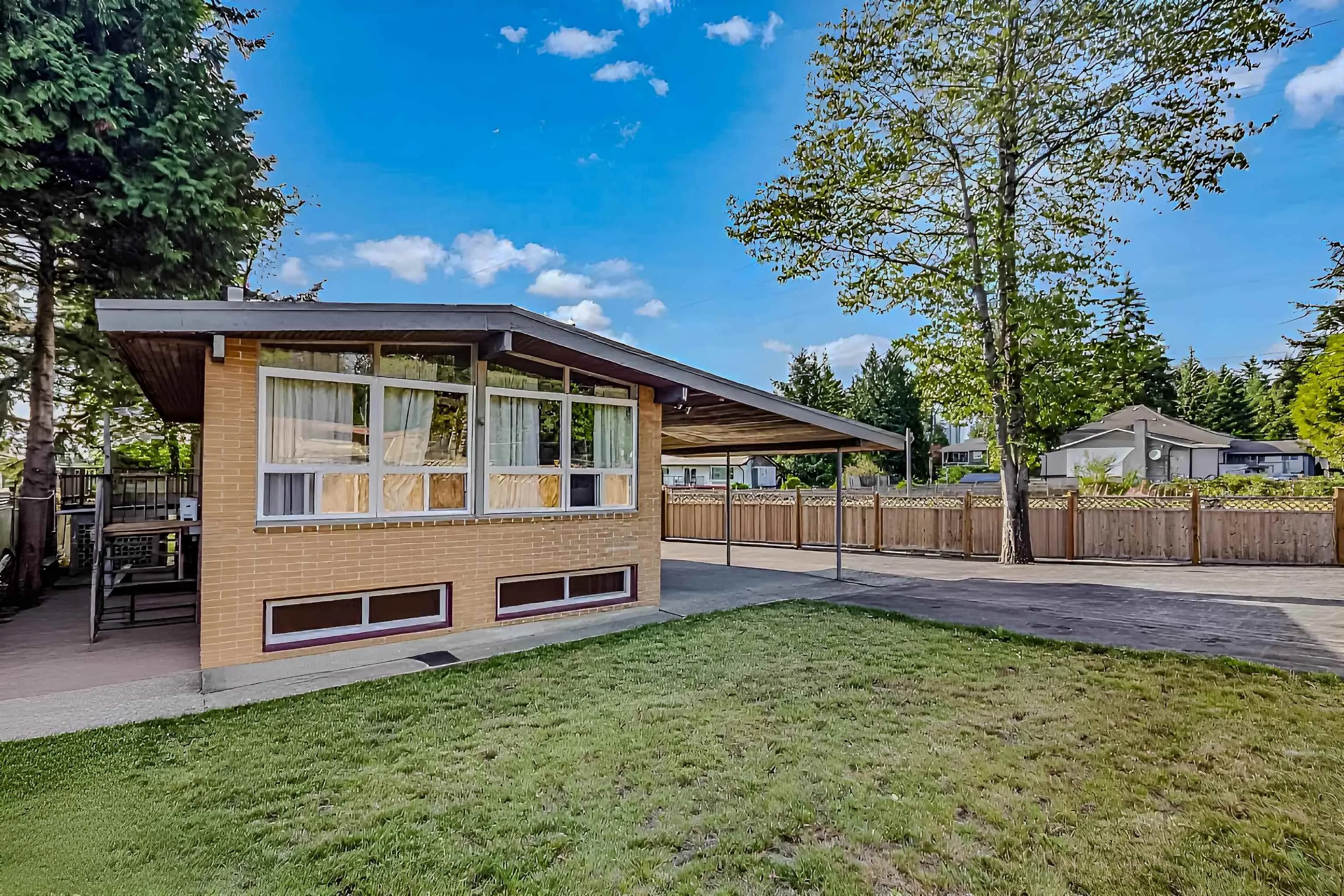 9387 140 Street, Surrey, BC V3V 5Z3 — image 9