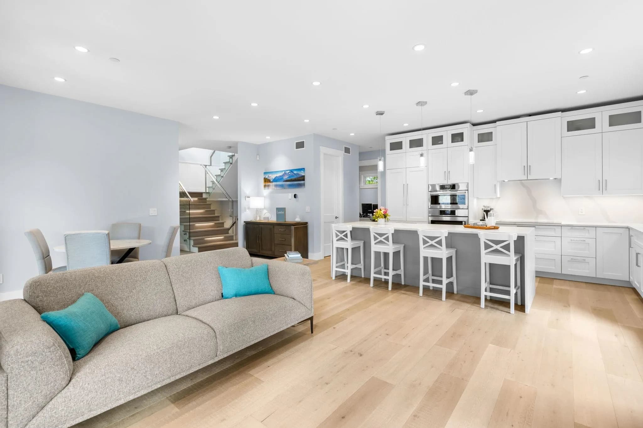 6560 Nelson Avenue, West Vancouver, BC V7W 2A9 — image 5