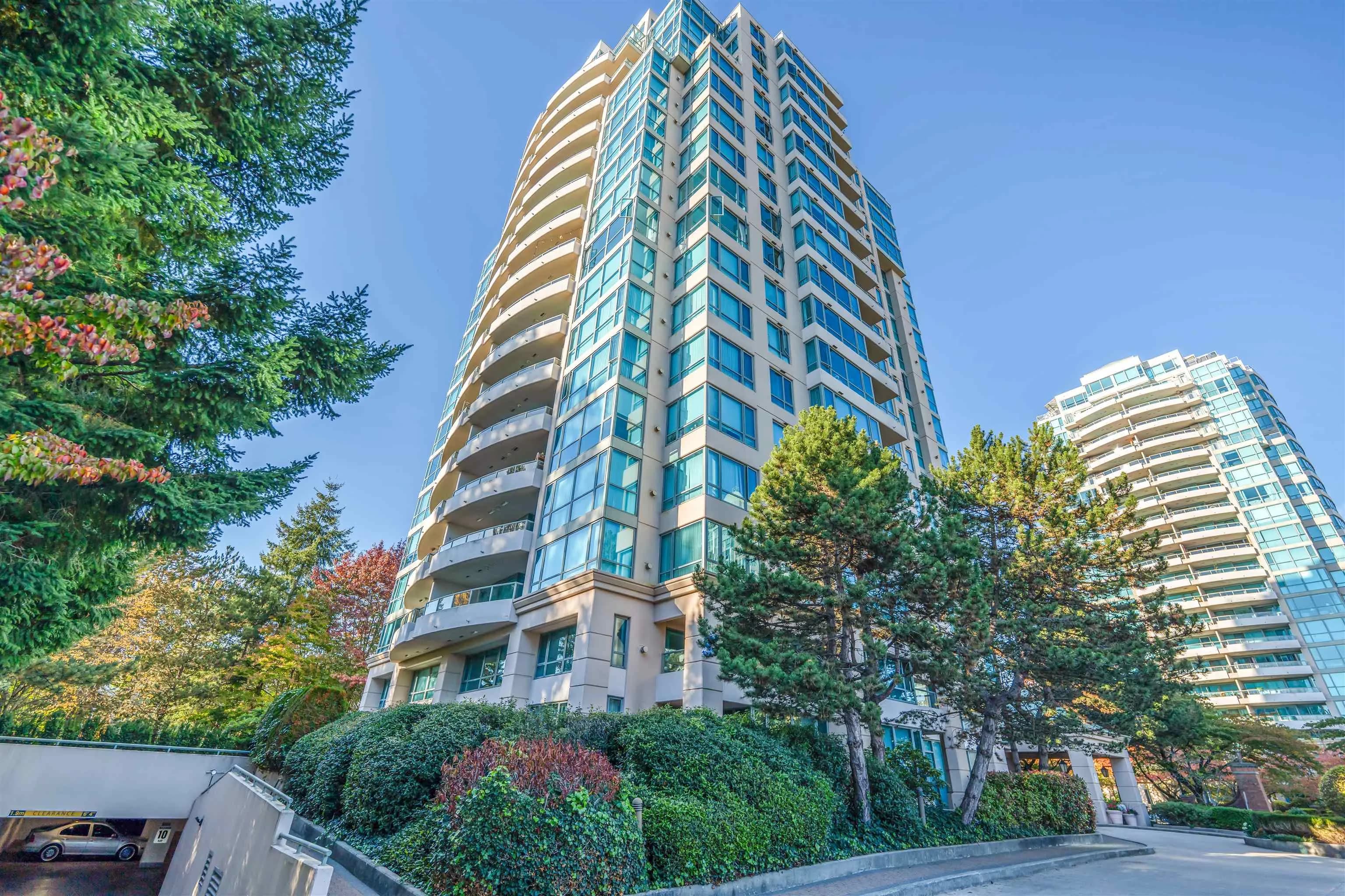 1405 6622 Southoaks Crescent, Burnaby, BC V5E 4K2 — image 3
