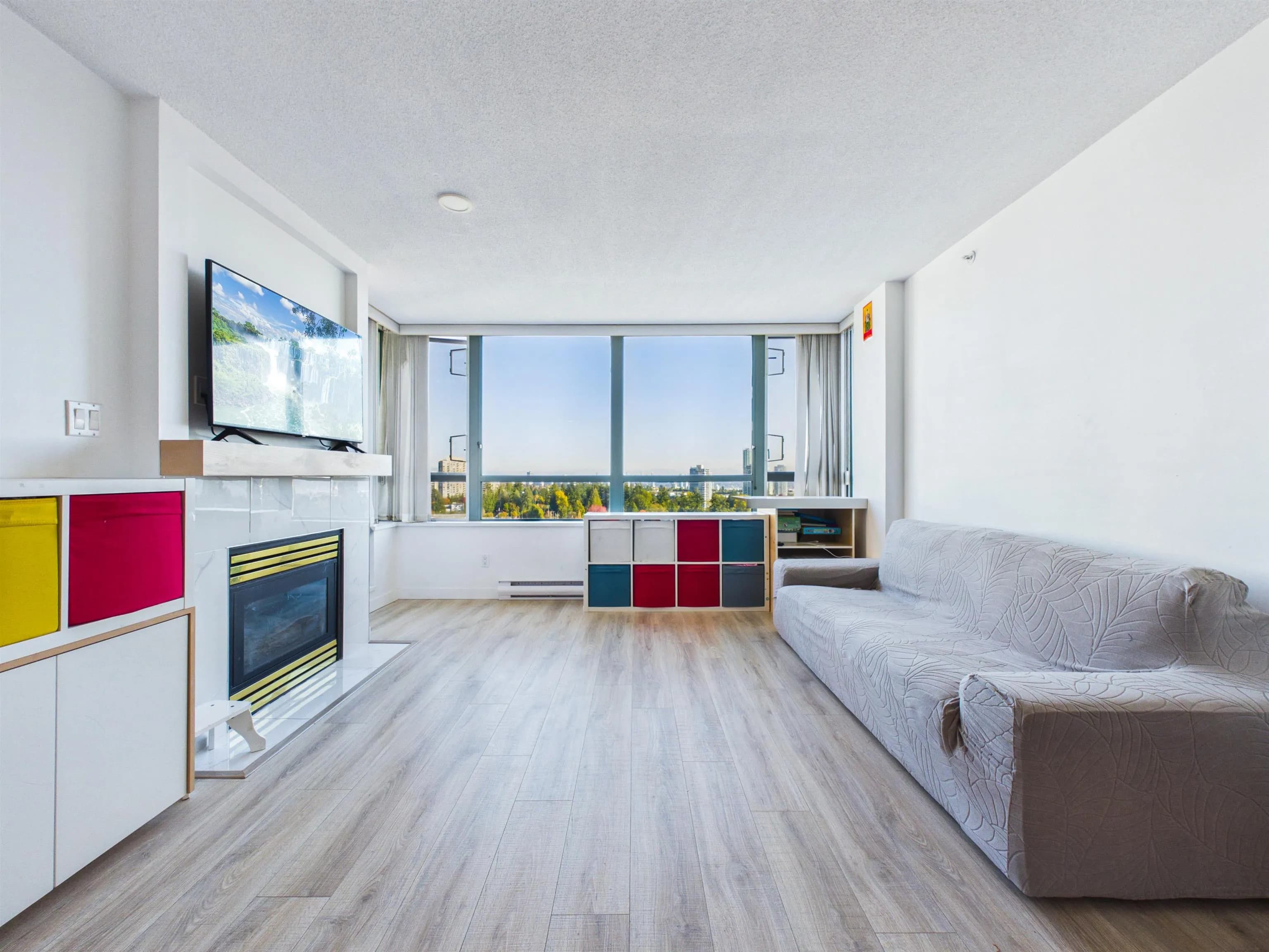 1405 6622 Southoaks Crescent, Burnaby, BC V5E 4K2 — image 17