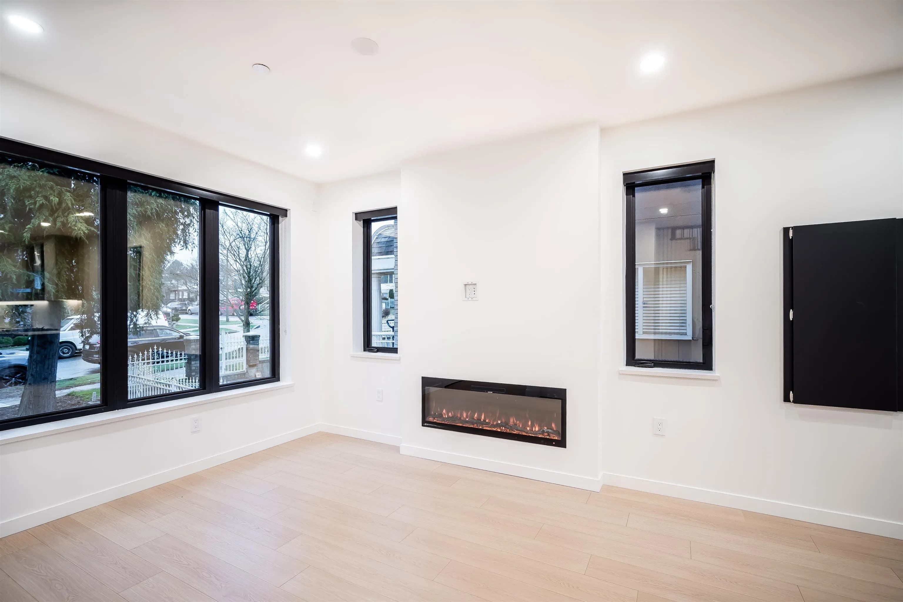 7960 Inverness Street, Vancouver, BC V5X 4H7 — image 3