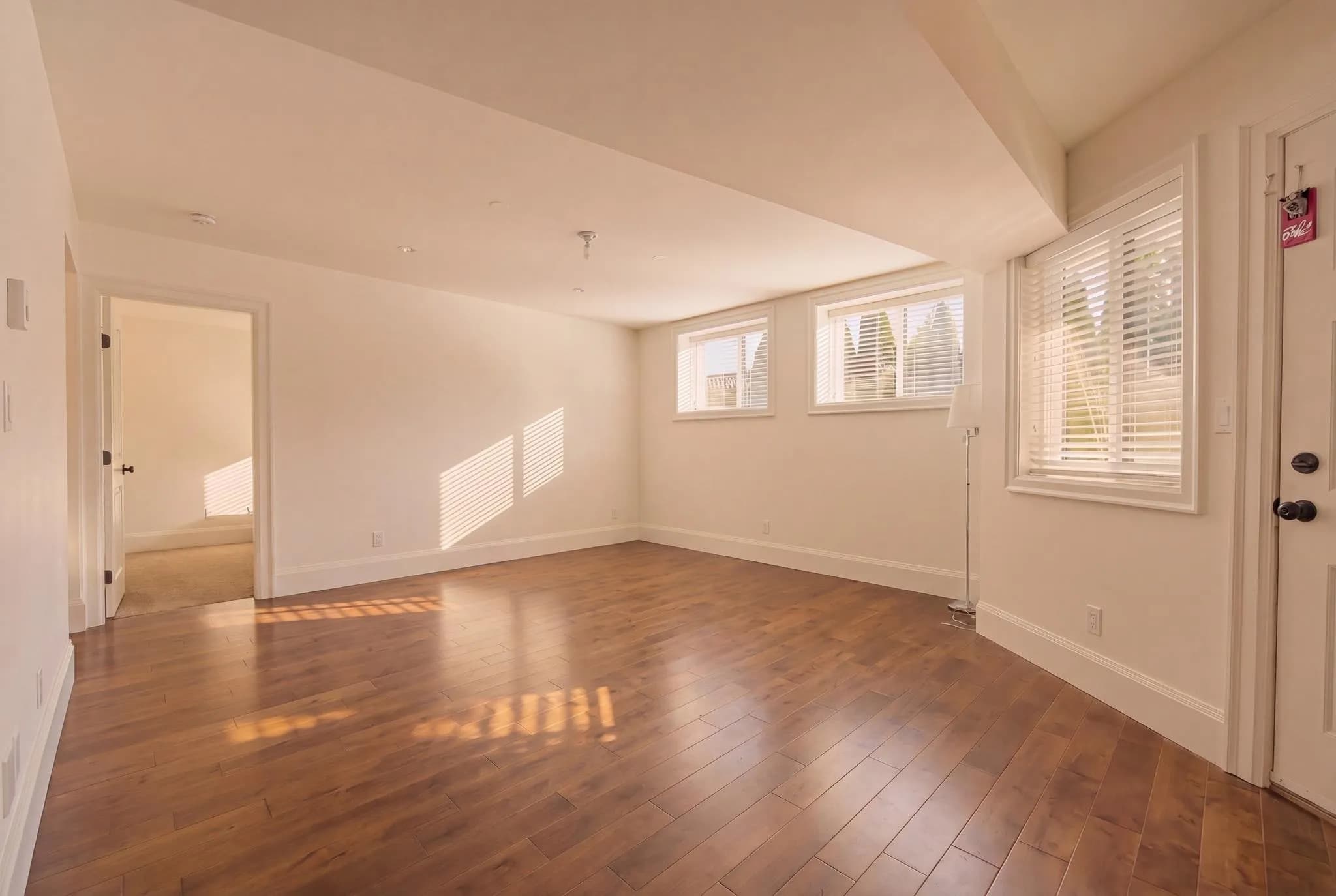13536 14 Avenue, Surrey, BC V4A 5H5 — image 31