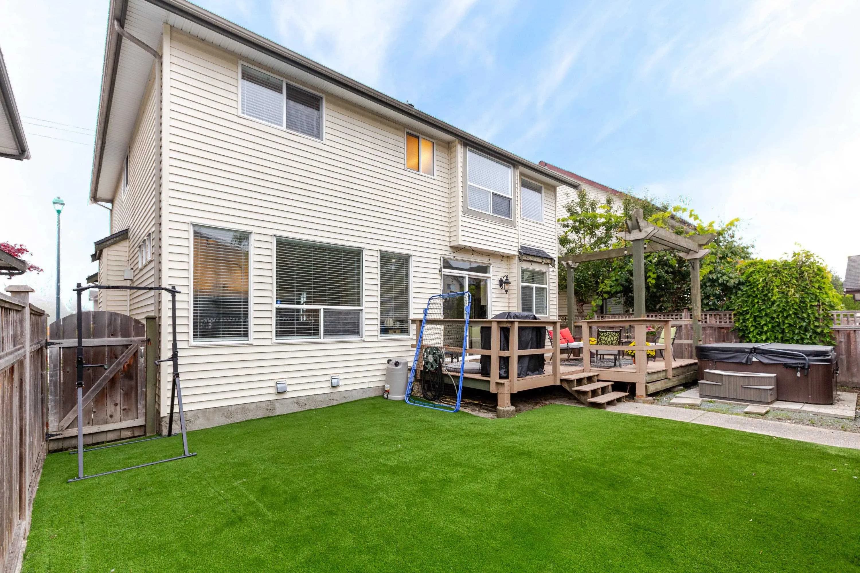 18416 68th Avenue, Surrey, BC V3S 9C1 — image 39