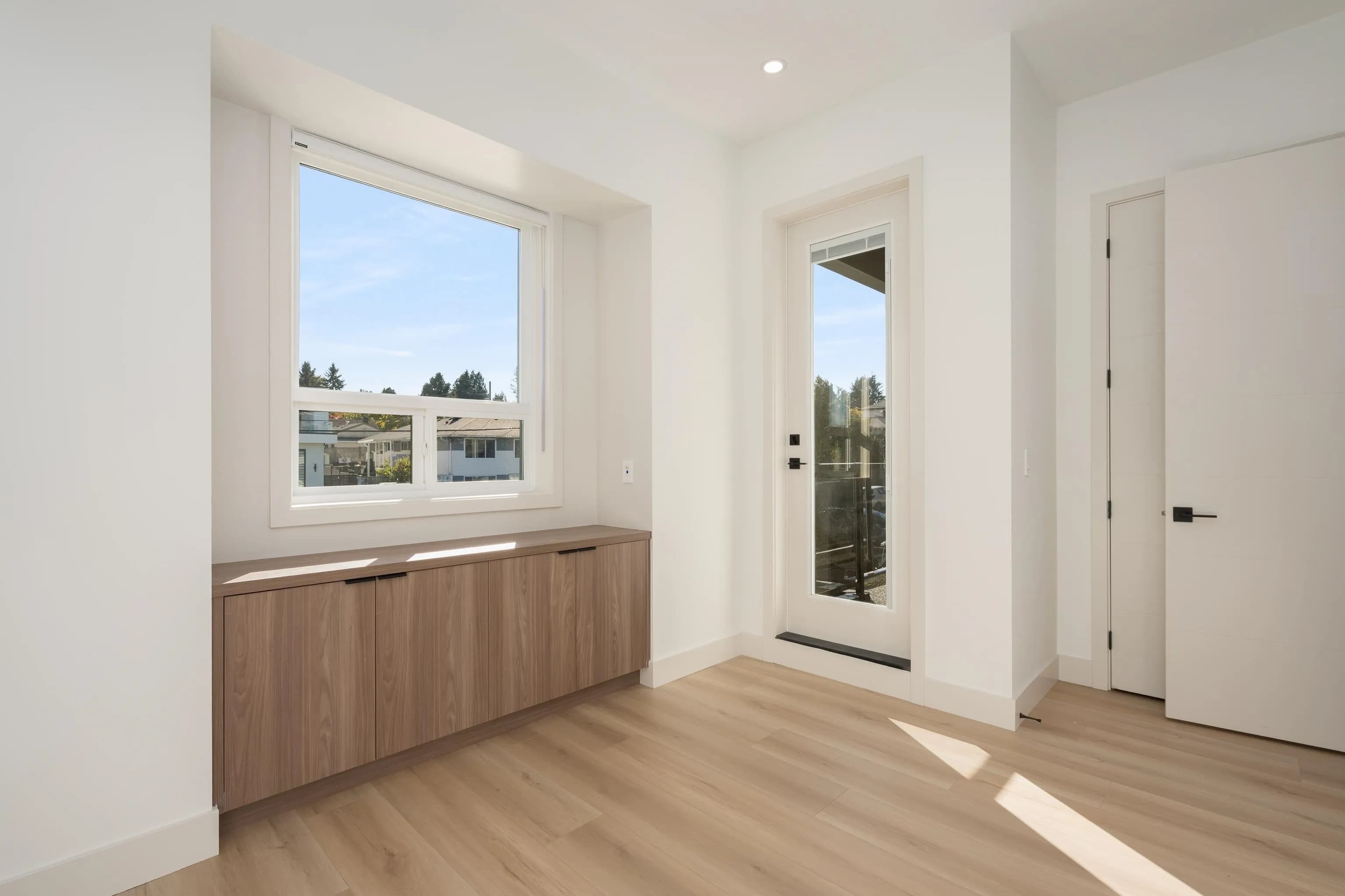102 14753 111a Avenue, Surrey, BC V3R 2E2 — image 14