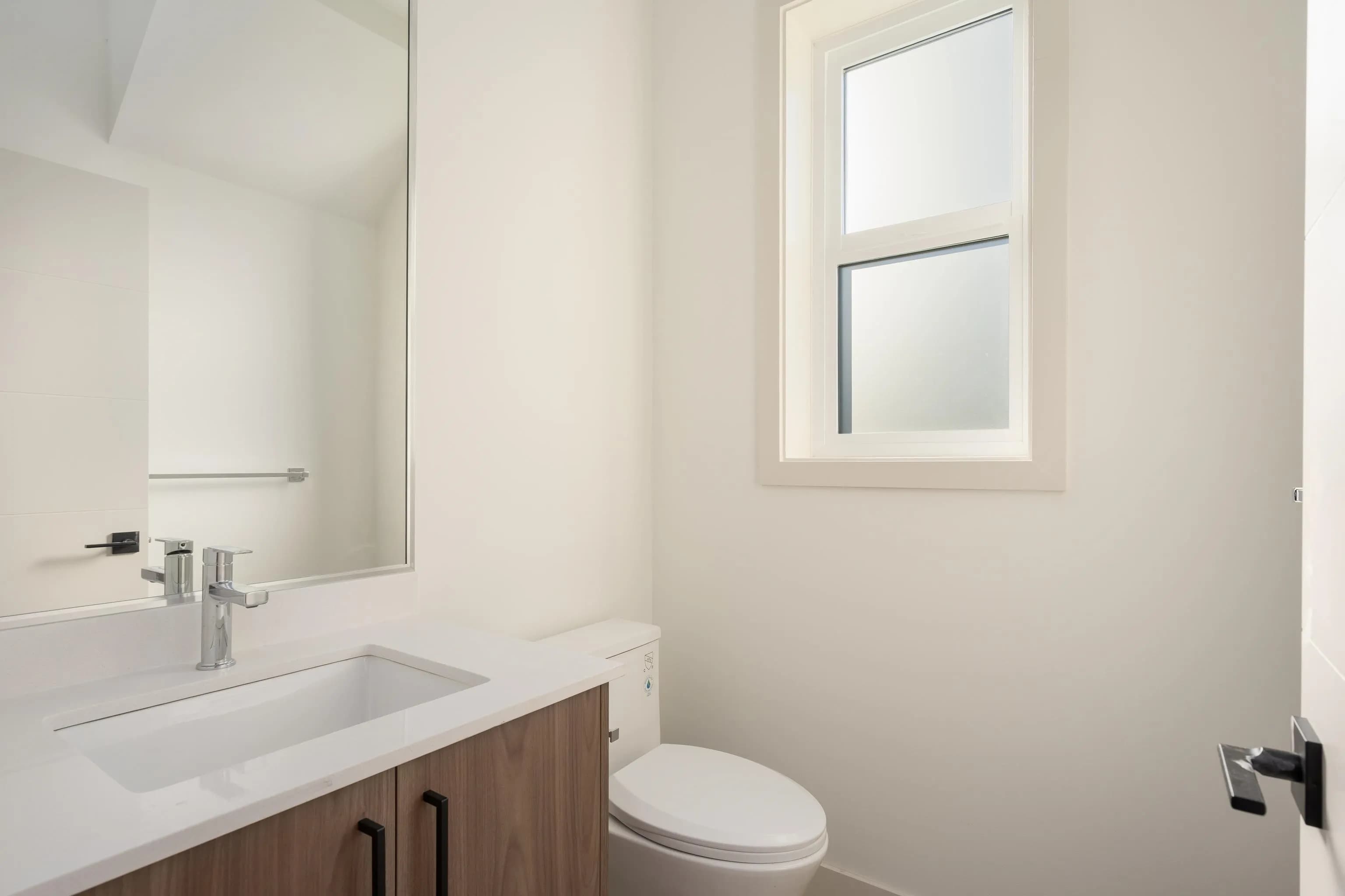 102 14753 111a Avenue, Surrey, BC V3R 2E2 — image 27