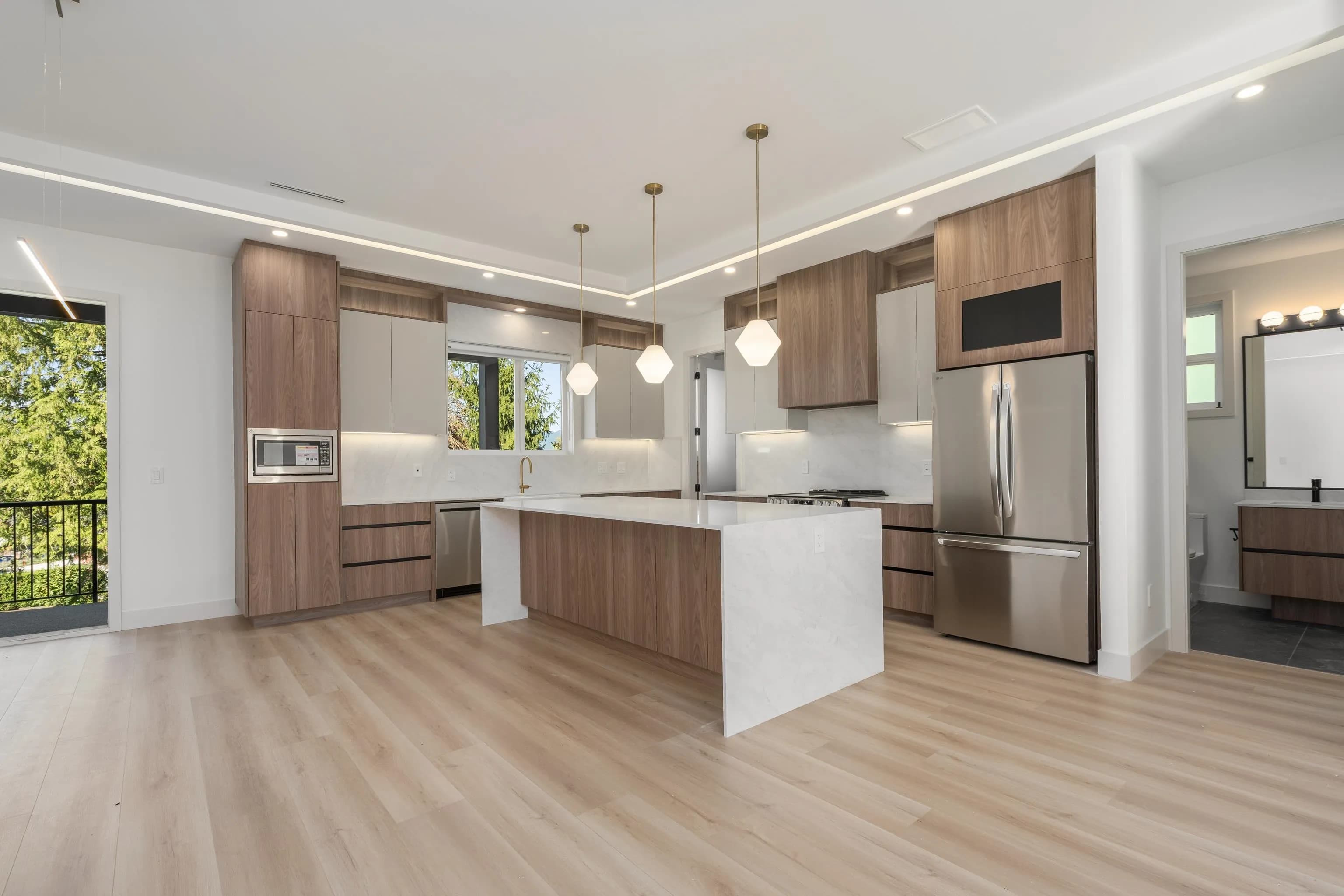102 14753 111a Avenue, Surrey, BC V3R 2E2 — image 9