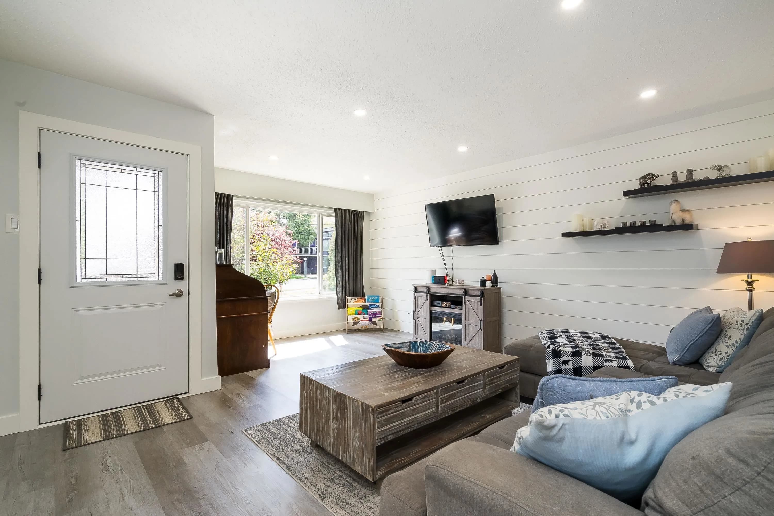 15669 20 Avenue, Surrey, BC V4A 2A7 — image 3