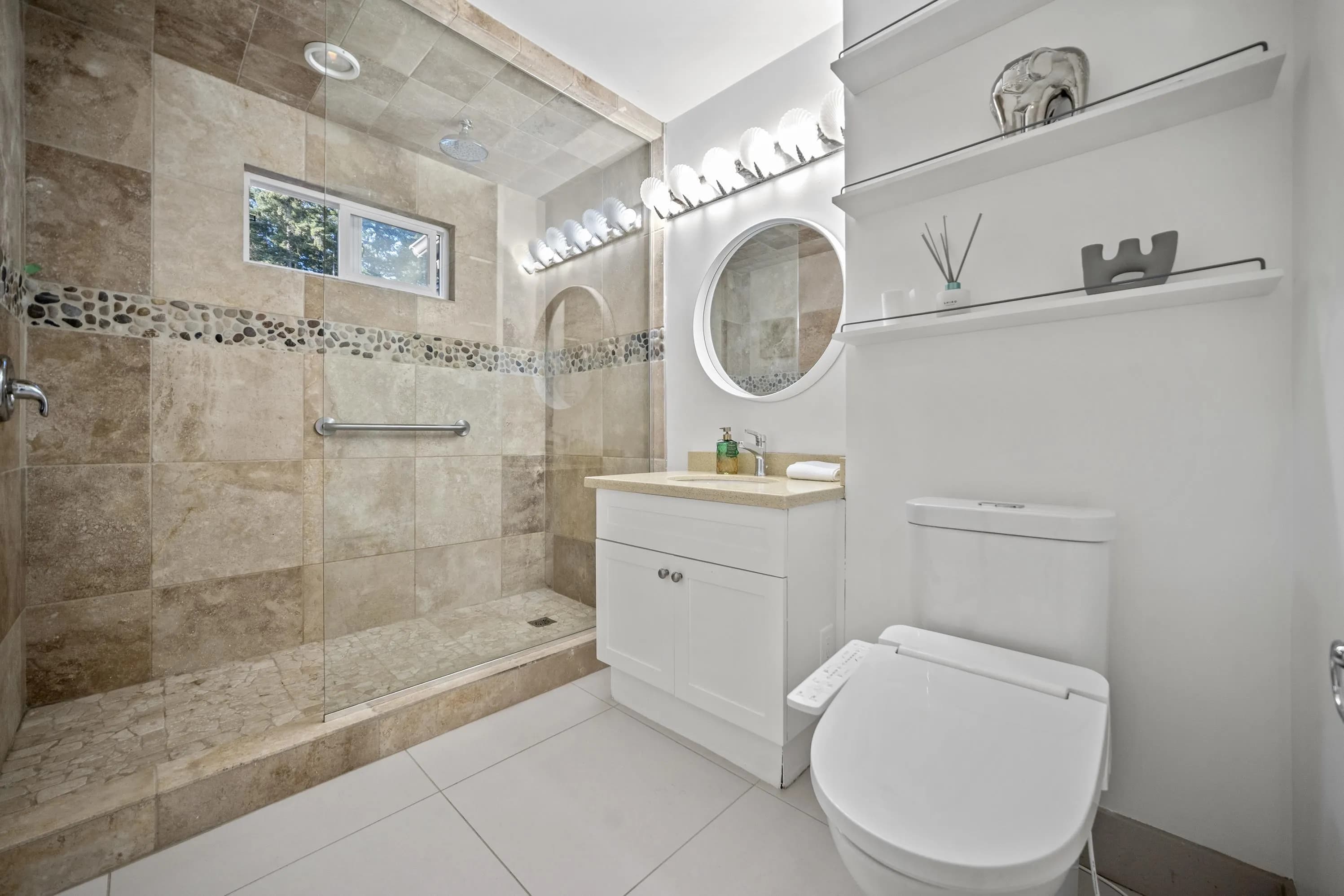 13411 25th Avenue, Surrey, BC V4P 1Y8 — image 31