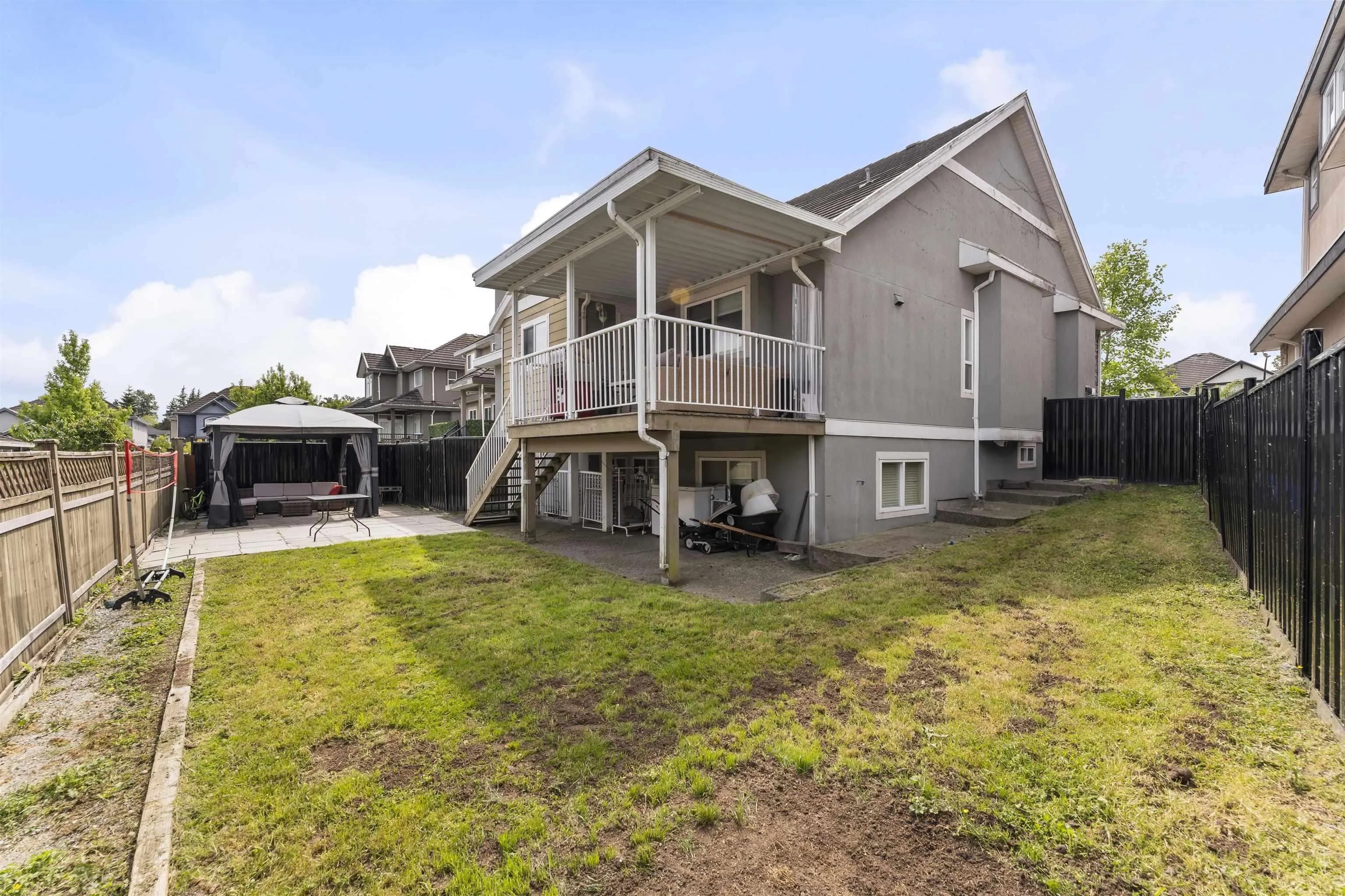 7670 150b Street, Surrey, BC V3S 5P1 — image 33