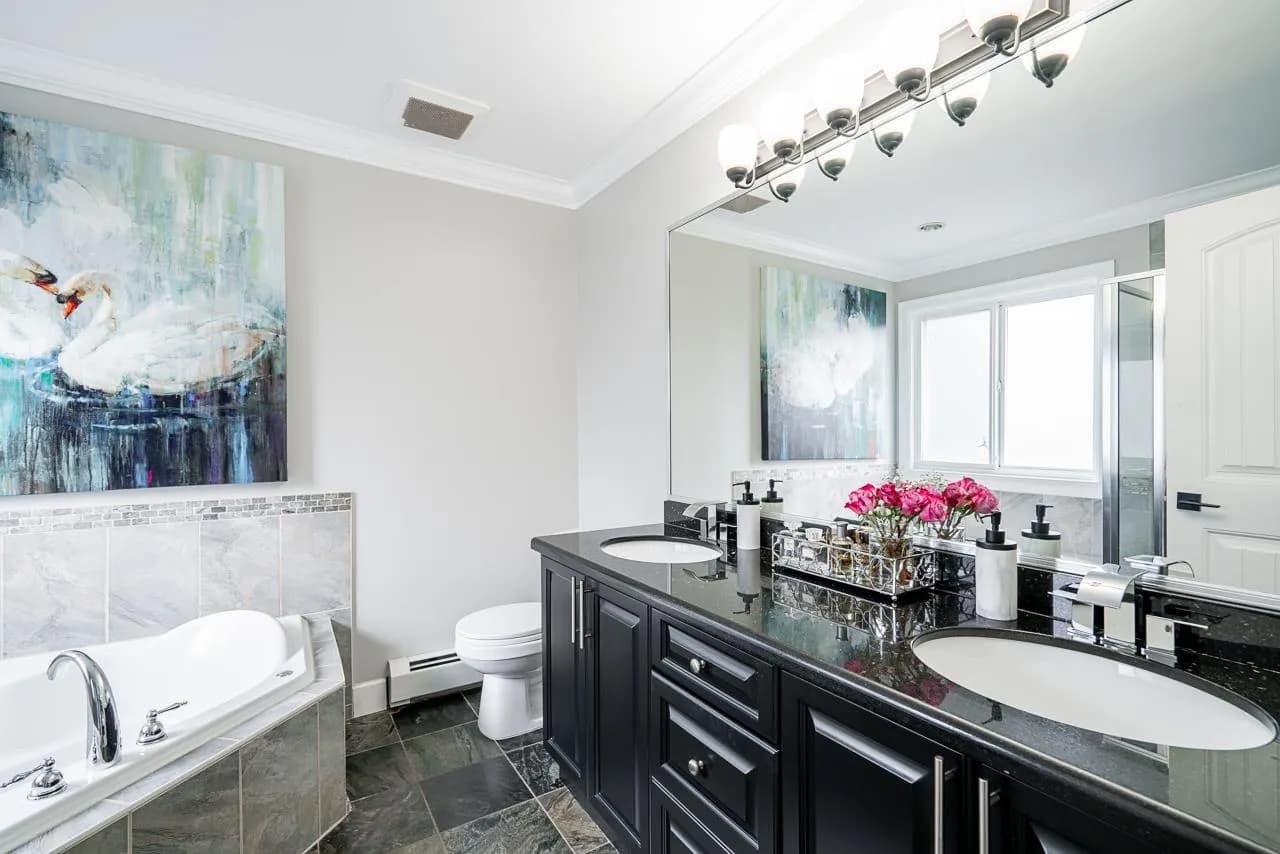 7077 149a Street, Surrey, BC V3S 1K2 — image 16