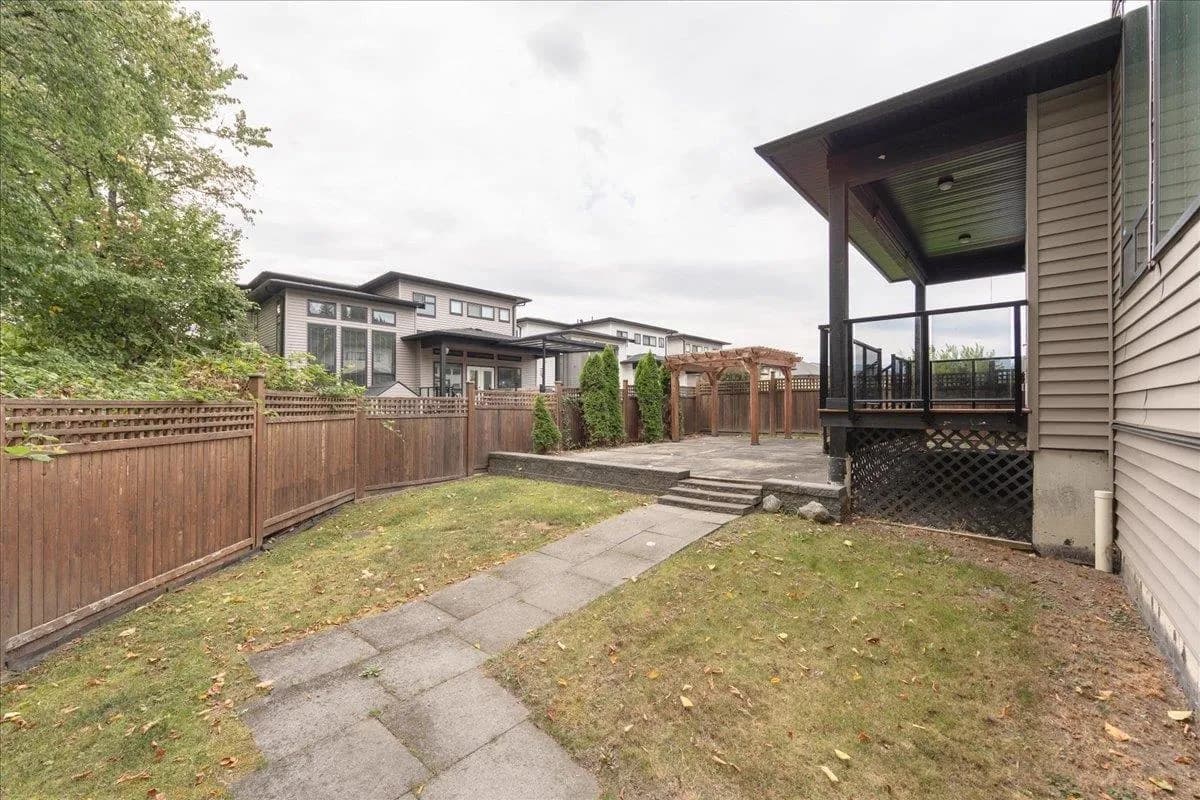12391 Allison Street, Maple Ridge, BC V2X 4L4 — image 36