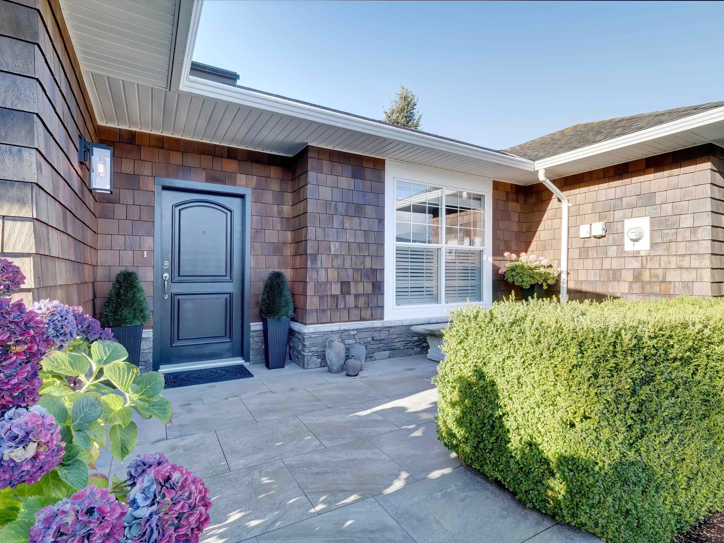 6161 Highmoor Place, Sechelt, BC V7Z 0L1 — image 12