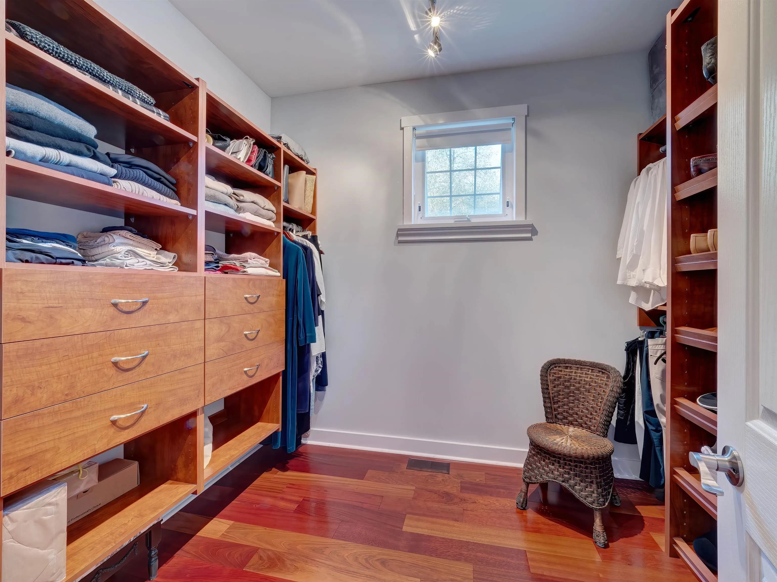 6161 Highmoor Place, Sechelt, BC V7Z 0L1 — image 29