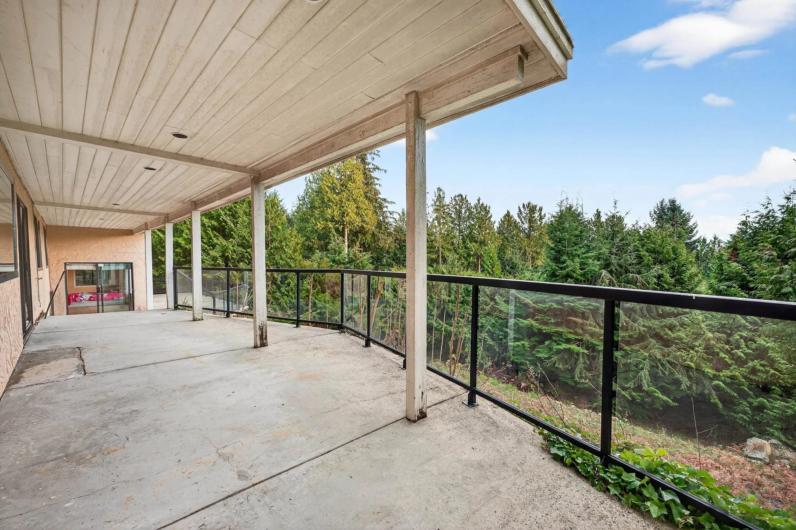 1375 Burnside Road, West Vancouver, BC V7S 2P6 — image 33