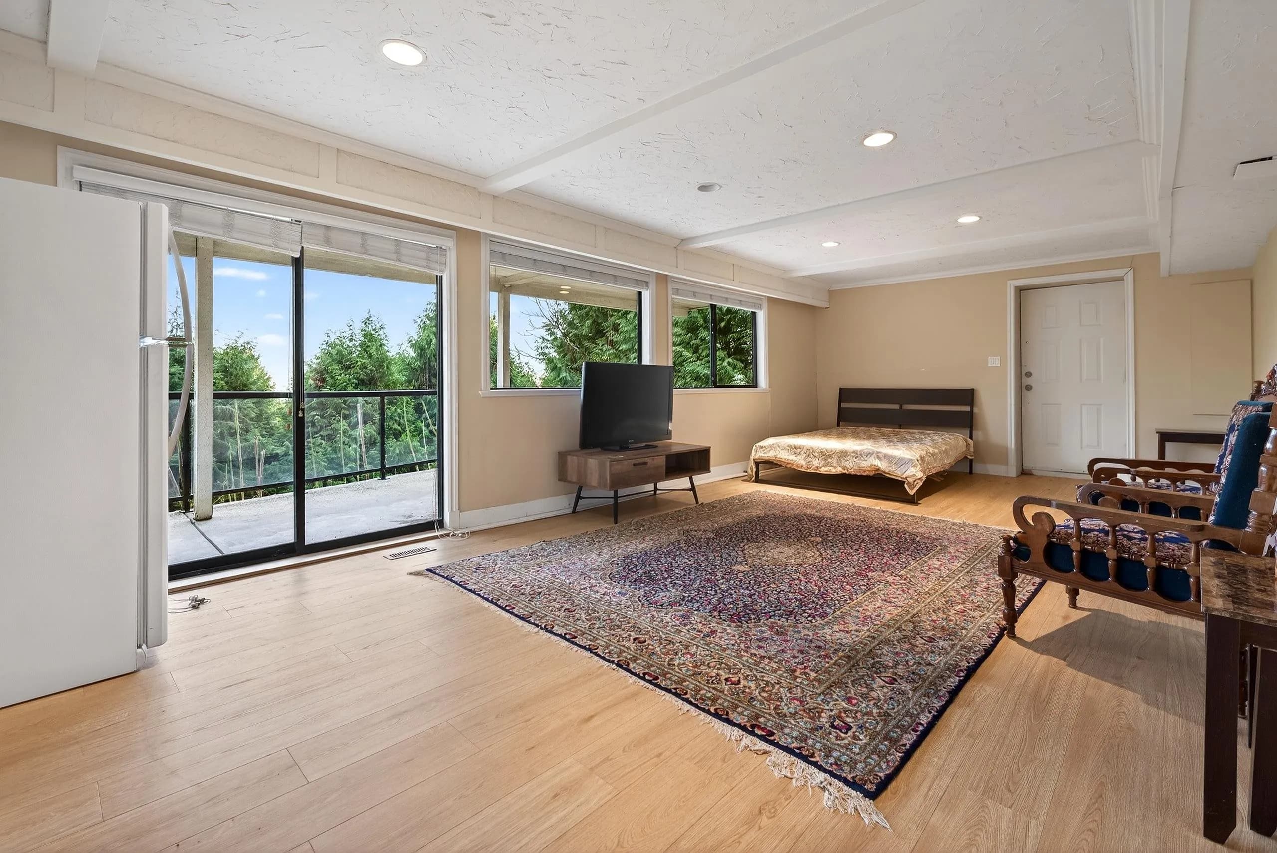 1375 Burnside Road, West Vancouver, BC V7S 2P6 — image 31