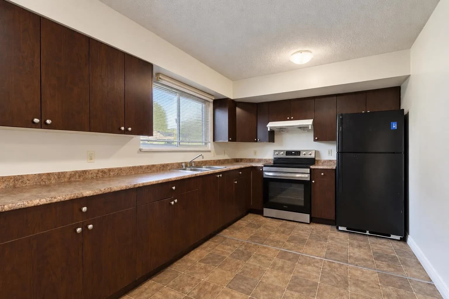 12302 68 Avenue, Surrey, BC V3W 2C8 — image 25