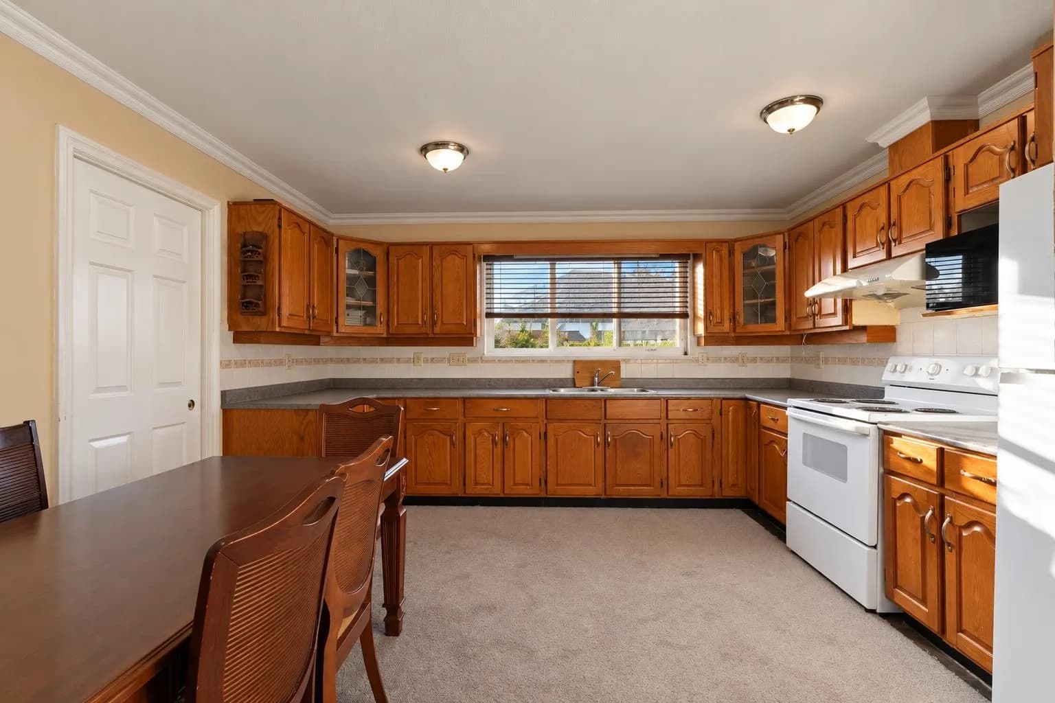 12302 68 Avenue, Surrey, BC V3W 2C8 — image 3