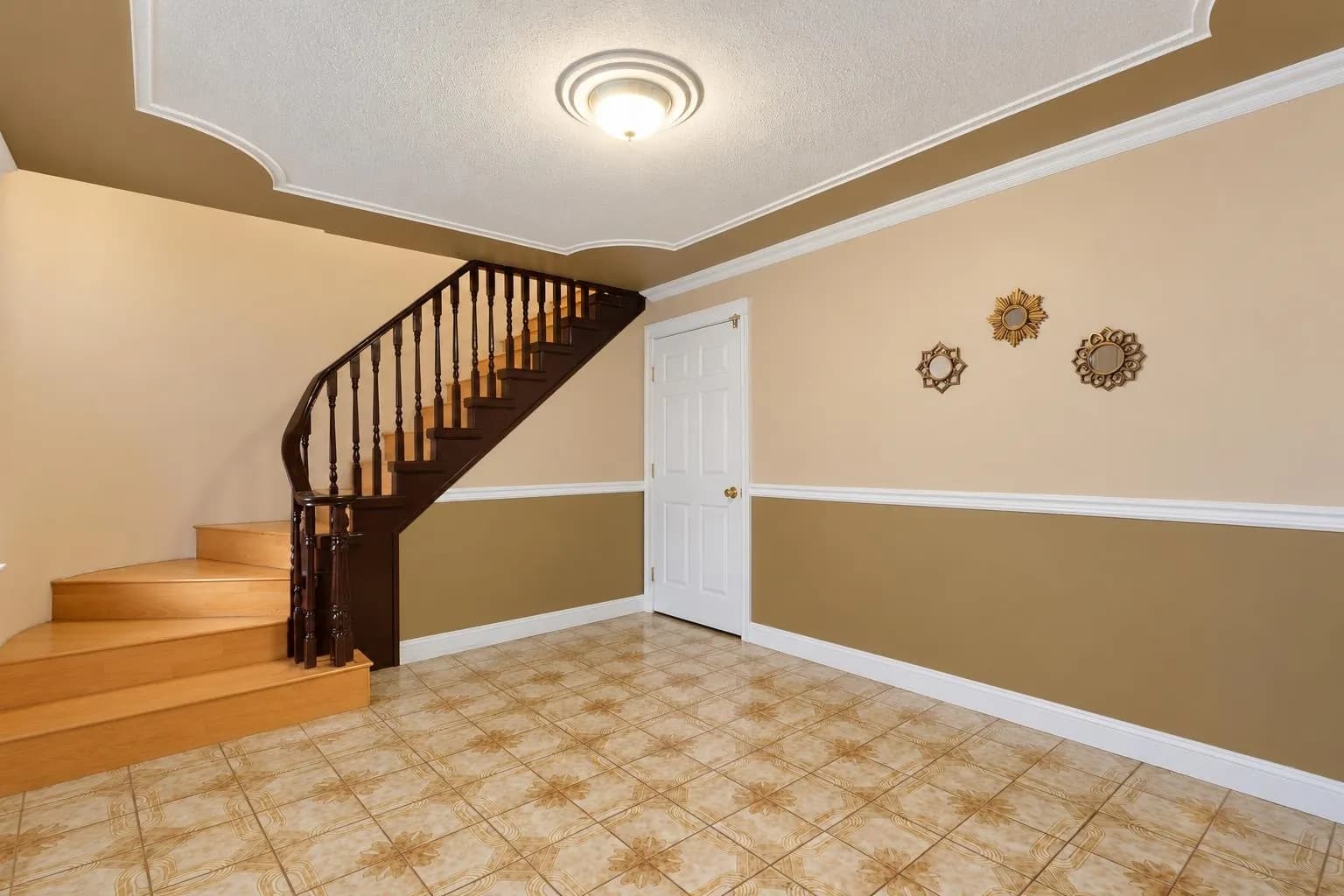 12302 68 Avenue, Surrey, BC V3W 2C8 — image 2