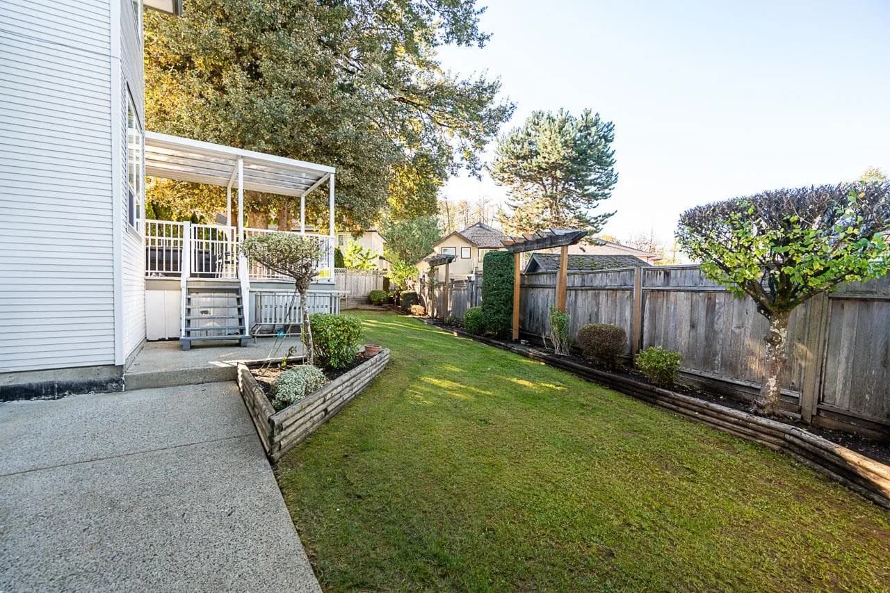 14569 75a Avenue, Surrey, BC V3S 8T9 — image 31