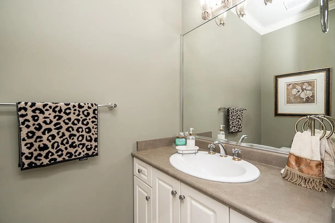14569 75a Avenue, Surrey, BC V3S 8T9 — image 12