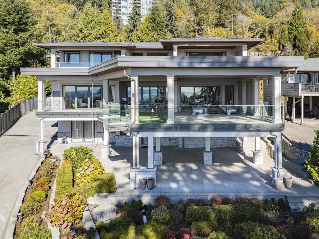 3185 Benbow Road, West Vancouver, BC V7V 3E1 — image 2