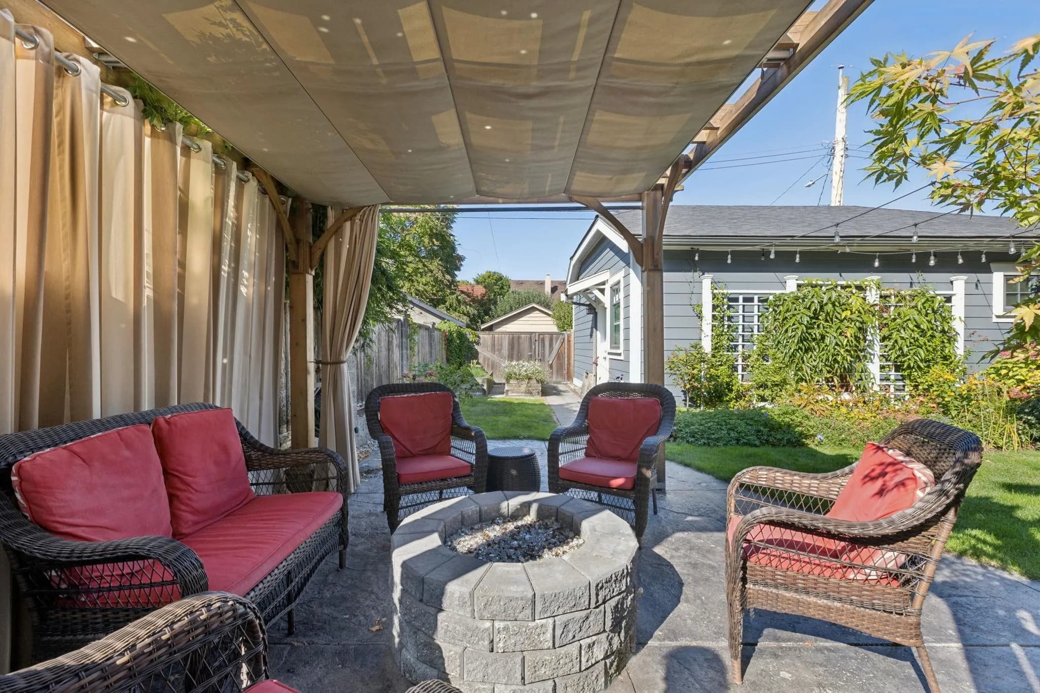 2533 Kitchener Street, Vancouver, BC V5K 3C7 — image 21