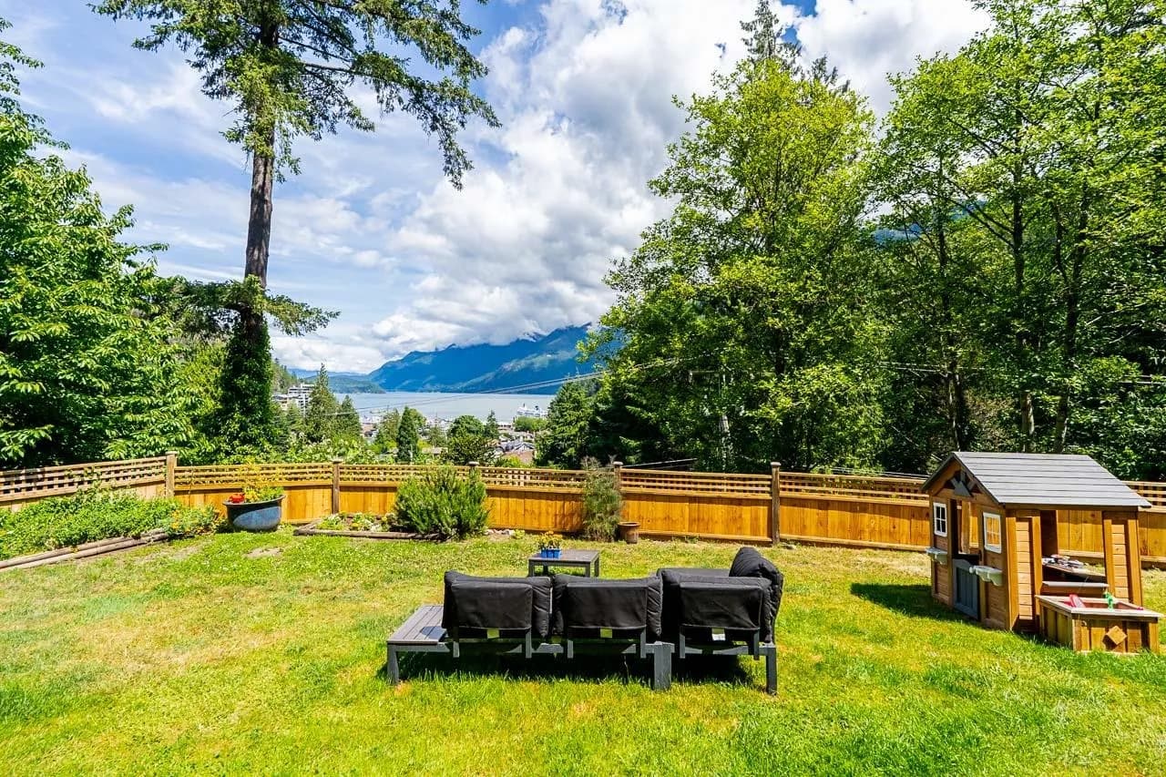 6330 Chatham Street, West Vancouver, BC V7W 2E2 — image 24
