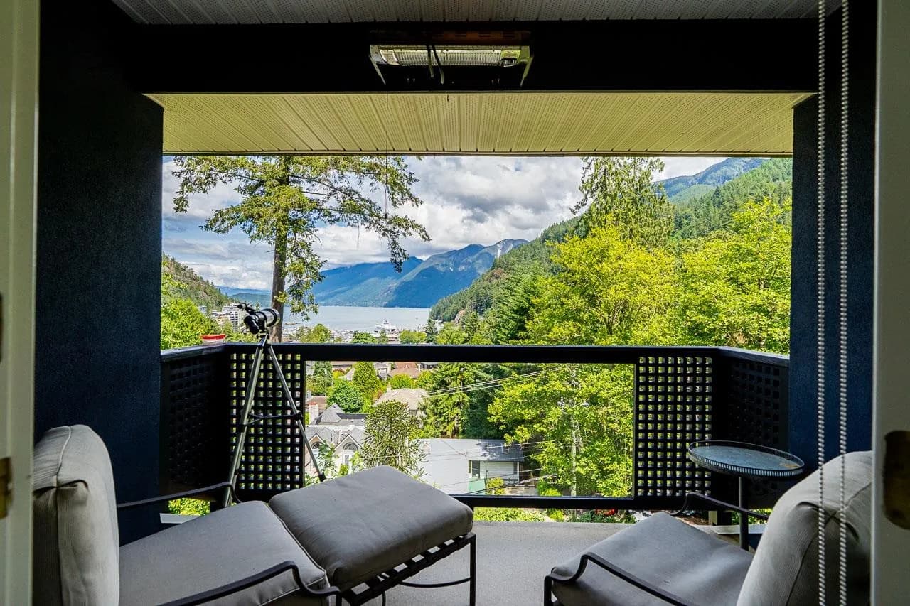 6330 Chatham Street, West Vancouver, BC V7W 2E2 — image 15