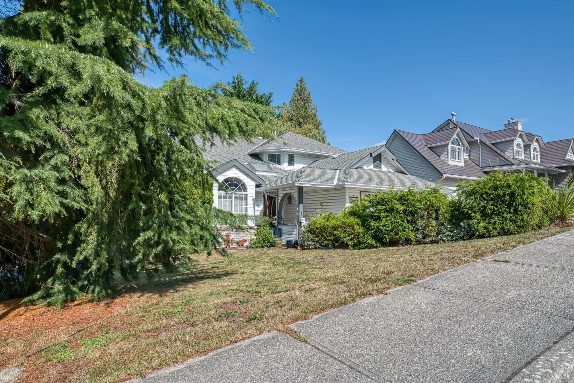 5818 Trail Avenue, Sechelt, BC V7Z 0L9 — image 6