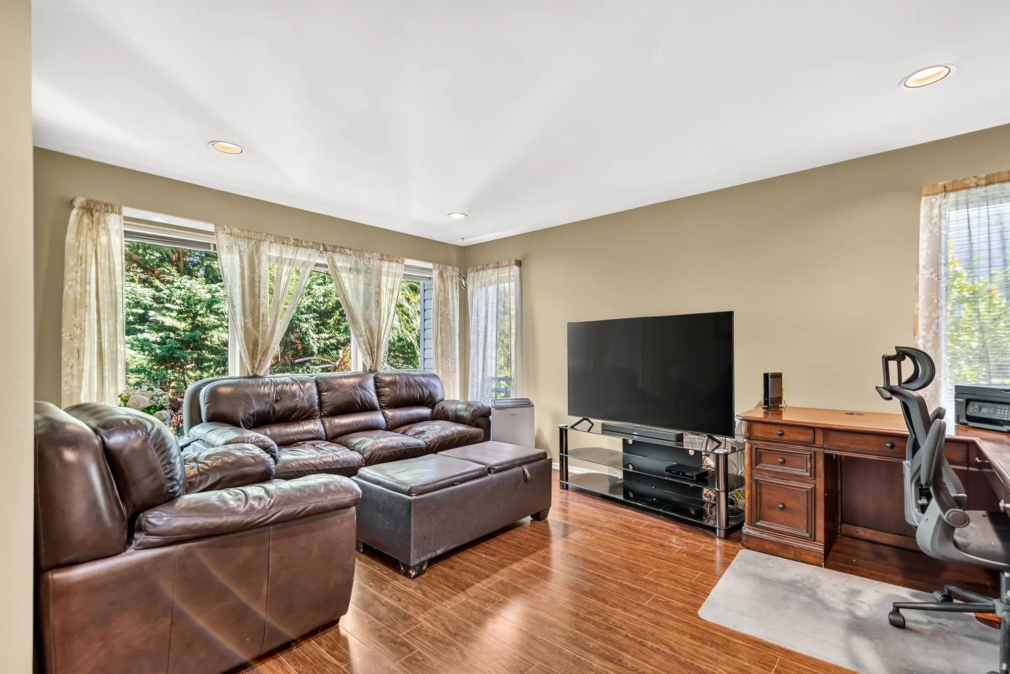 5818 Trail Avenue, Sechelt, BC V7Z 0L9 — image 17