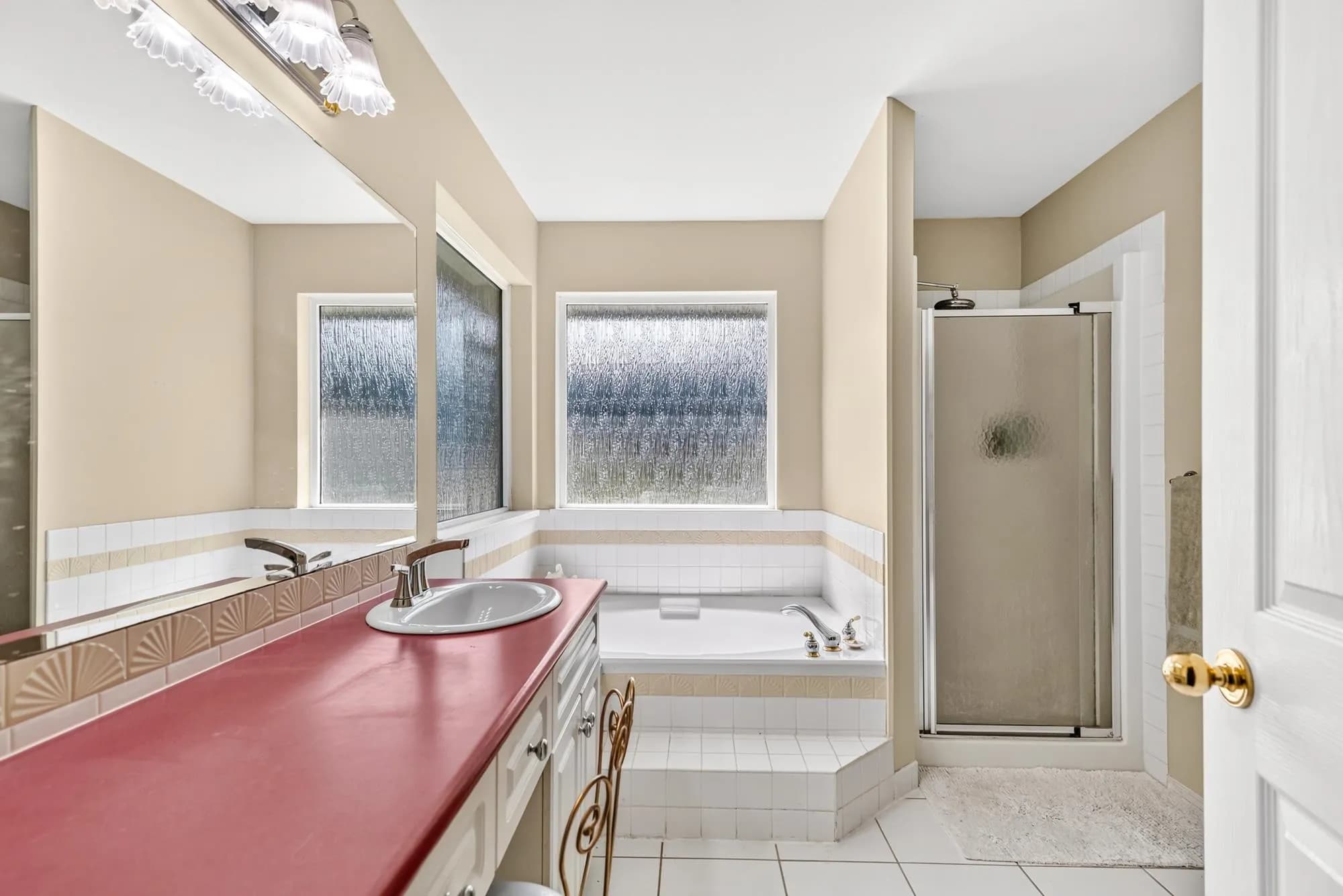 5818 Trail Avenue, Sechelt, BC V7Z 0L9 — image 24