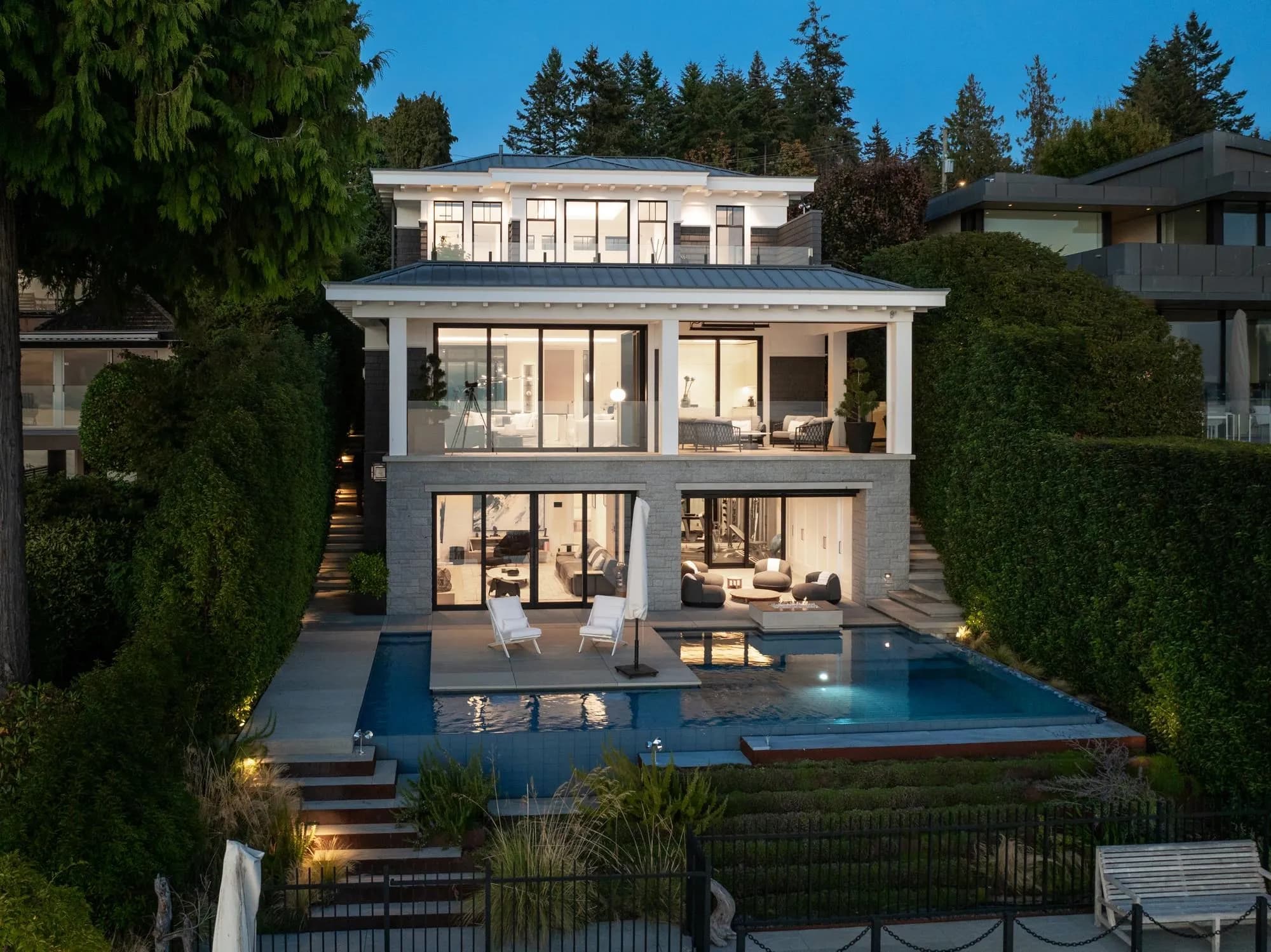 3156 Travers Avenue, West Vancouver, BC V7V 1G3 — image 1
