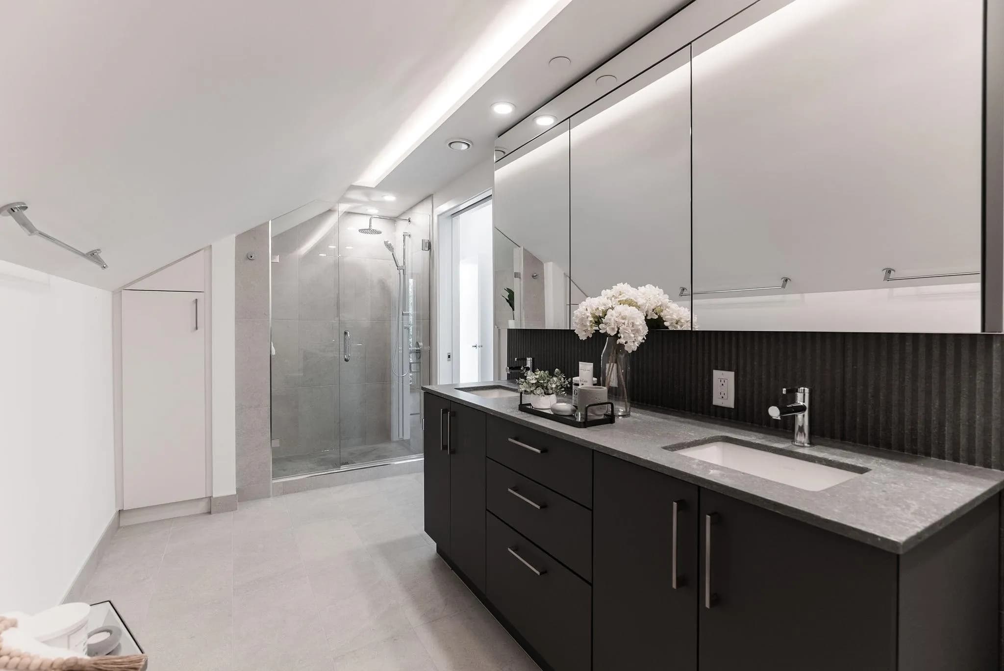 1 60 E 17th Avenue, Vancouver, BC V5V 1A2 — image 18