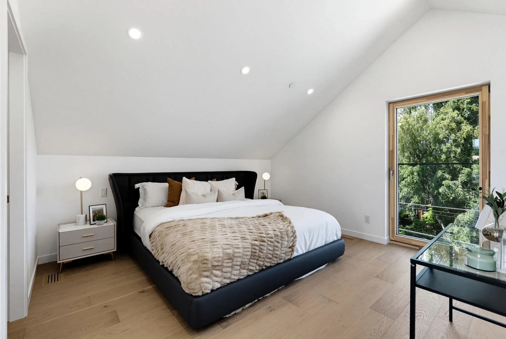 1 60 E 17th Avenue, Vancouver, BC V5V 1A2 — image 15