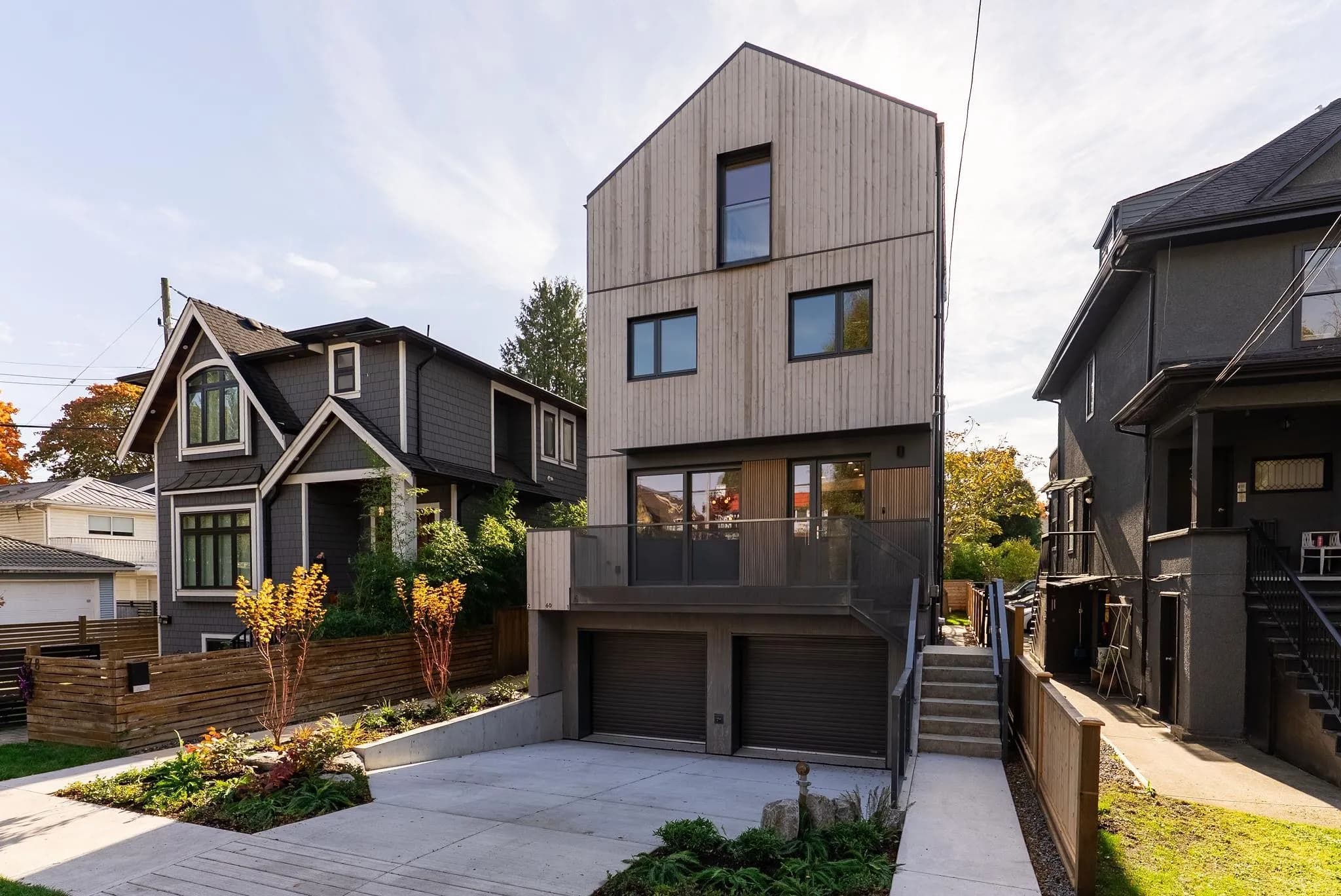 1 60 E 17th Avenue, Vancouver, BC V5V 1A2 — image 1