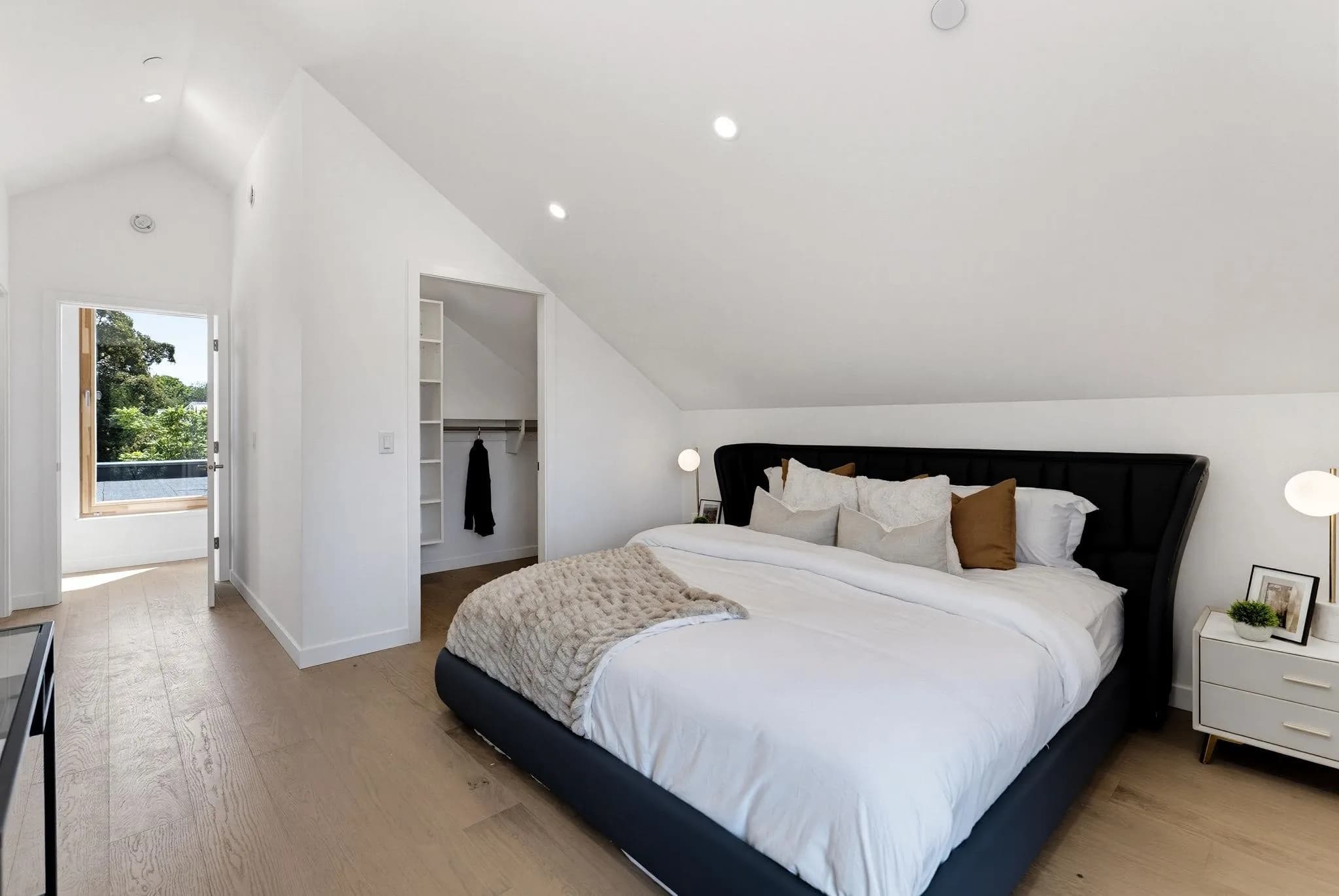 1 60 E 17th Avenue, Vancouver, BC V5V 1A2 — image 16