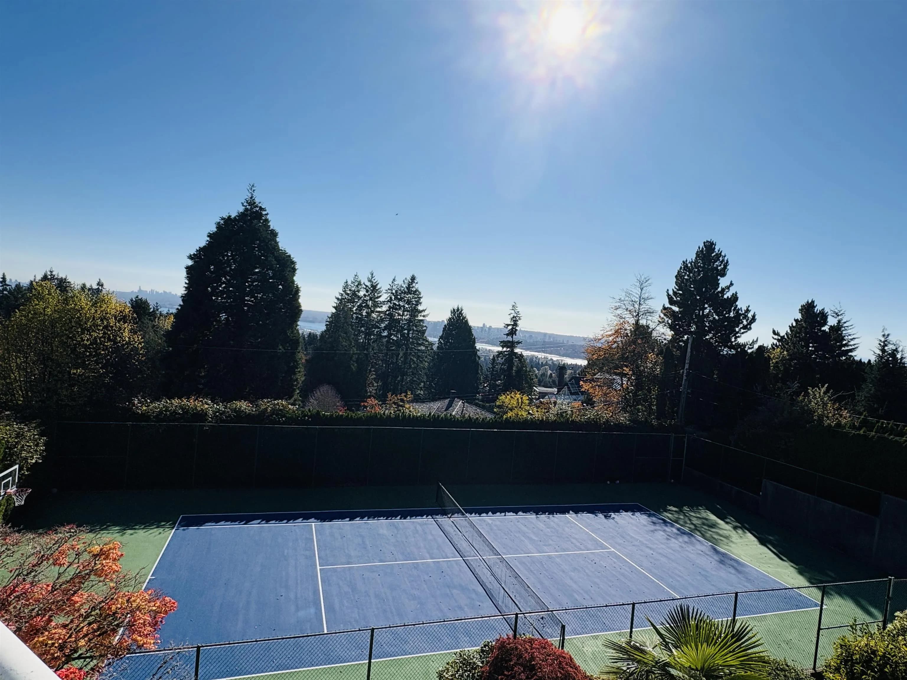620 Knockmaroon Road, West Vancouver, BC V7S 1R6 — image 1