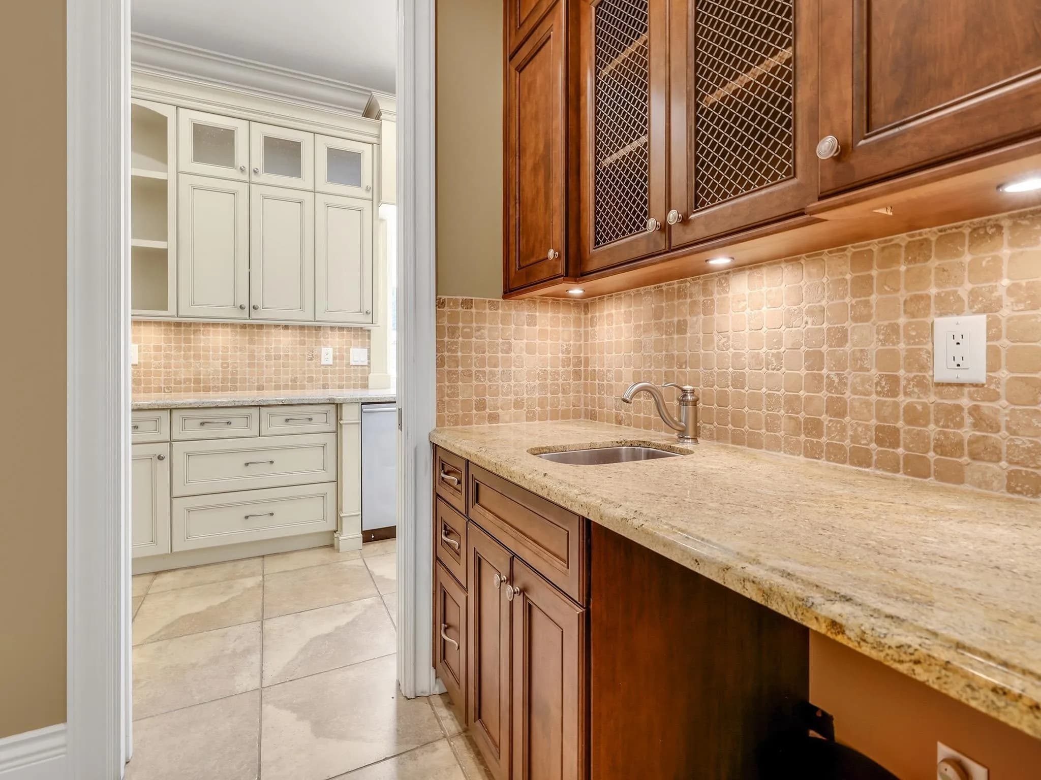 13464 Vine Maple Drive, Surrey, BC V4P 1W9 — image 13