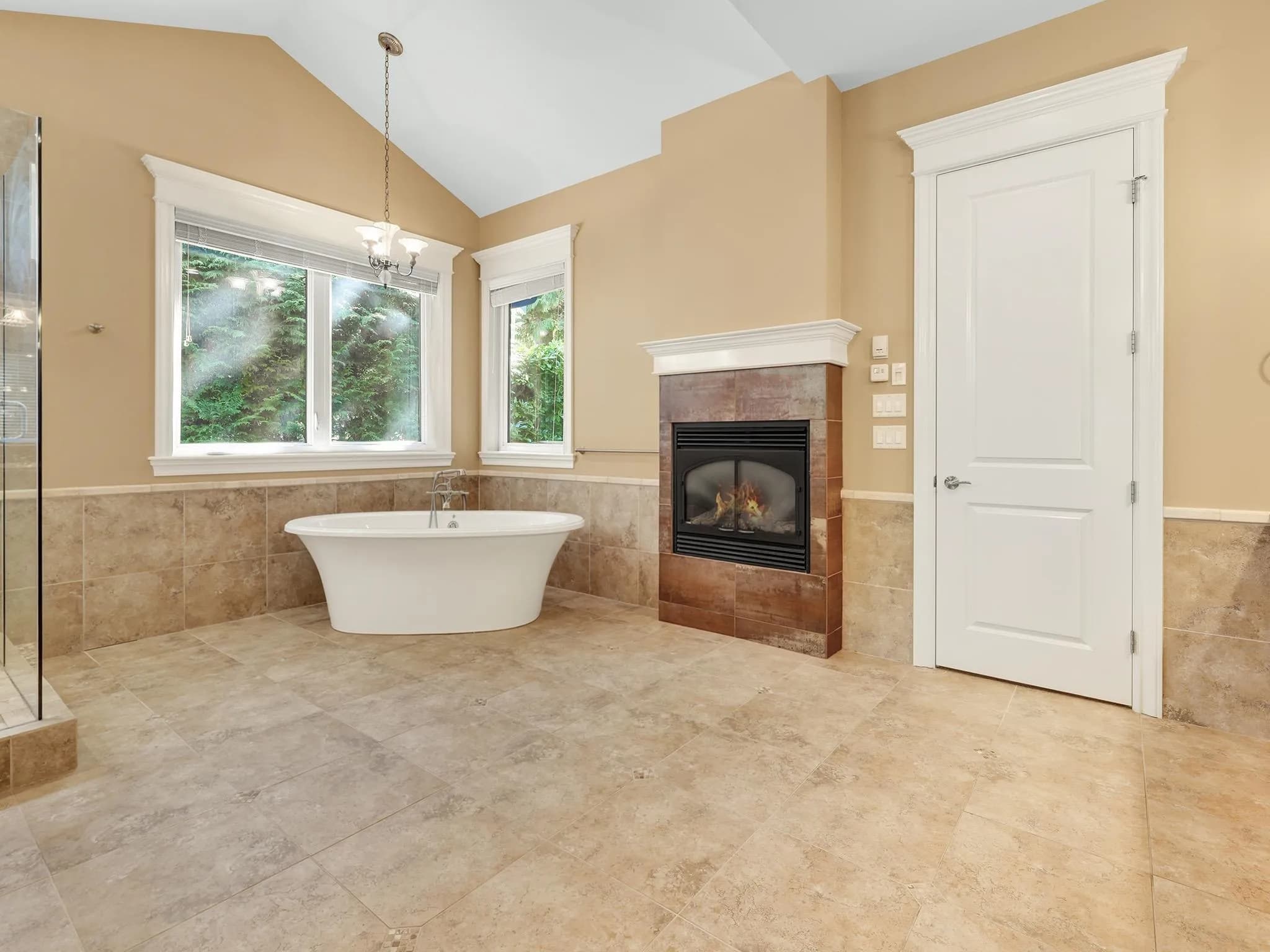 13464 Vine Maple Drive, Surrey, BC V4P 1W9 — image 18